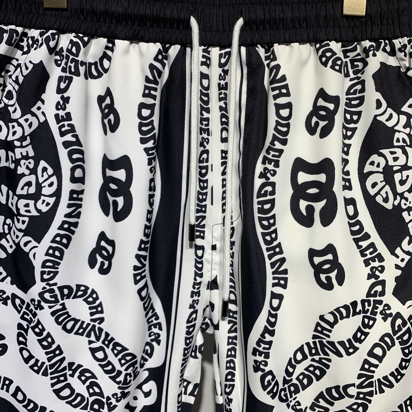 Dolce & Gabbana Swim Shorts - DesignerGu