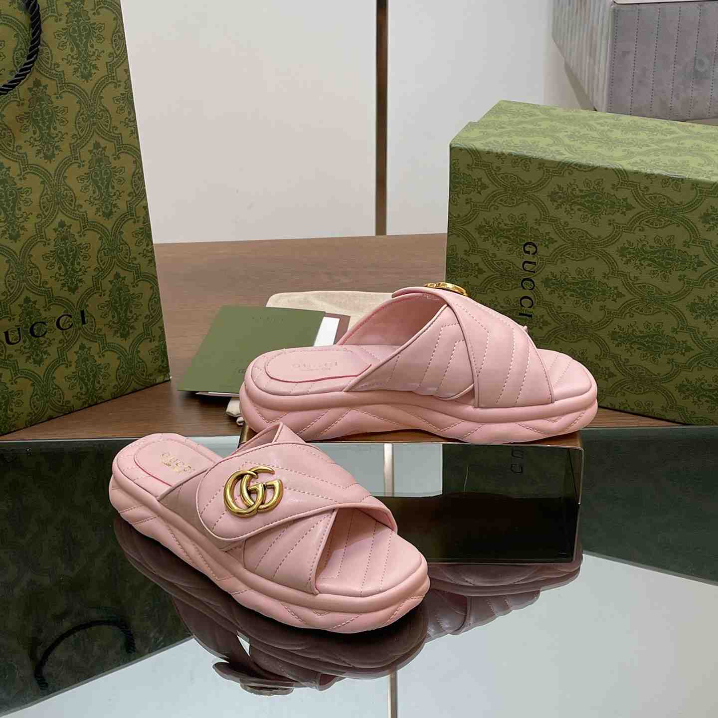 Gucci Women's Double G Slide Sandal - DesignerGu