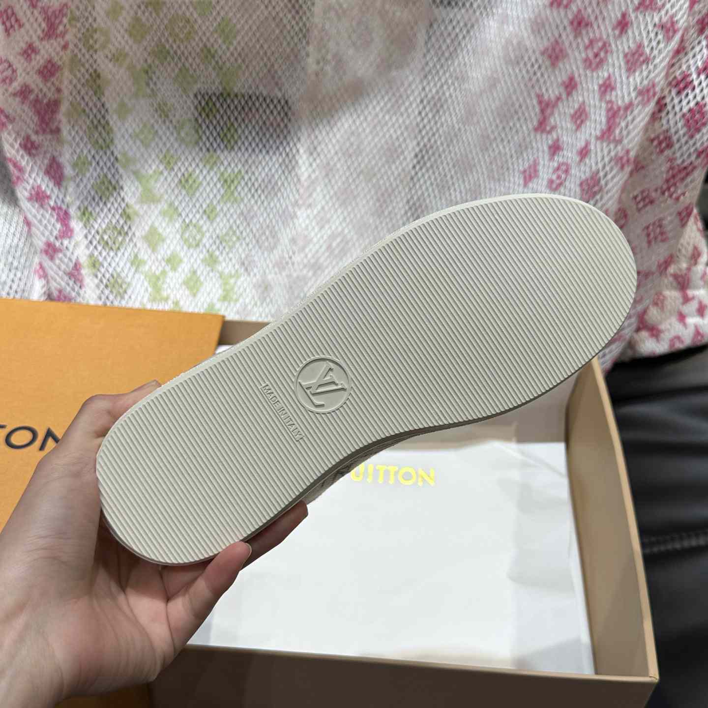 Louis Vuitton Monogram Sneaker  - DesignerGu