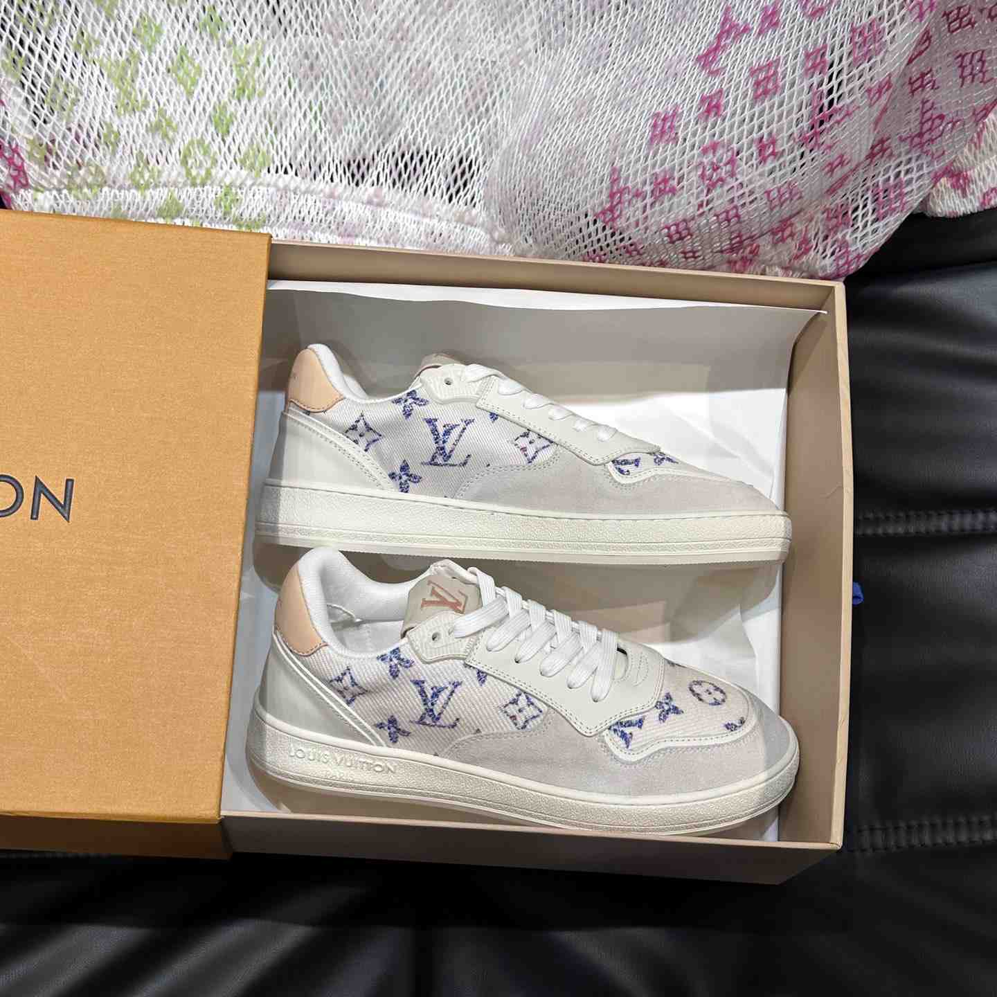 Louis Vuitton Monogram Sneaker  - DesignerGu