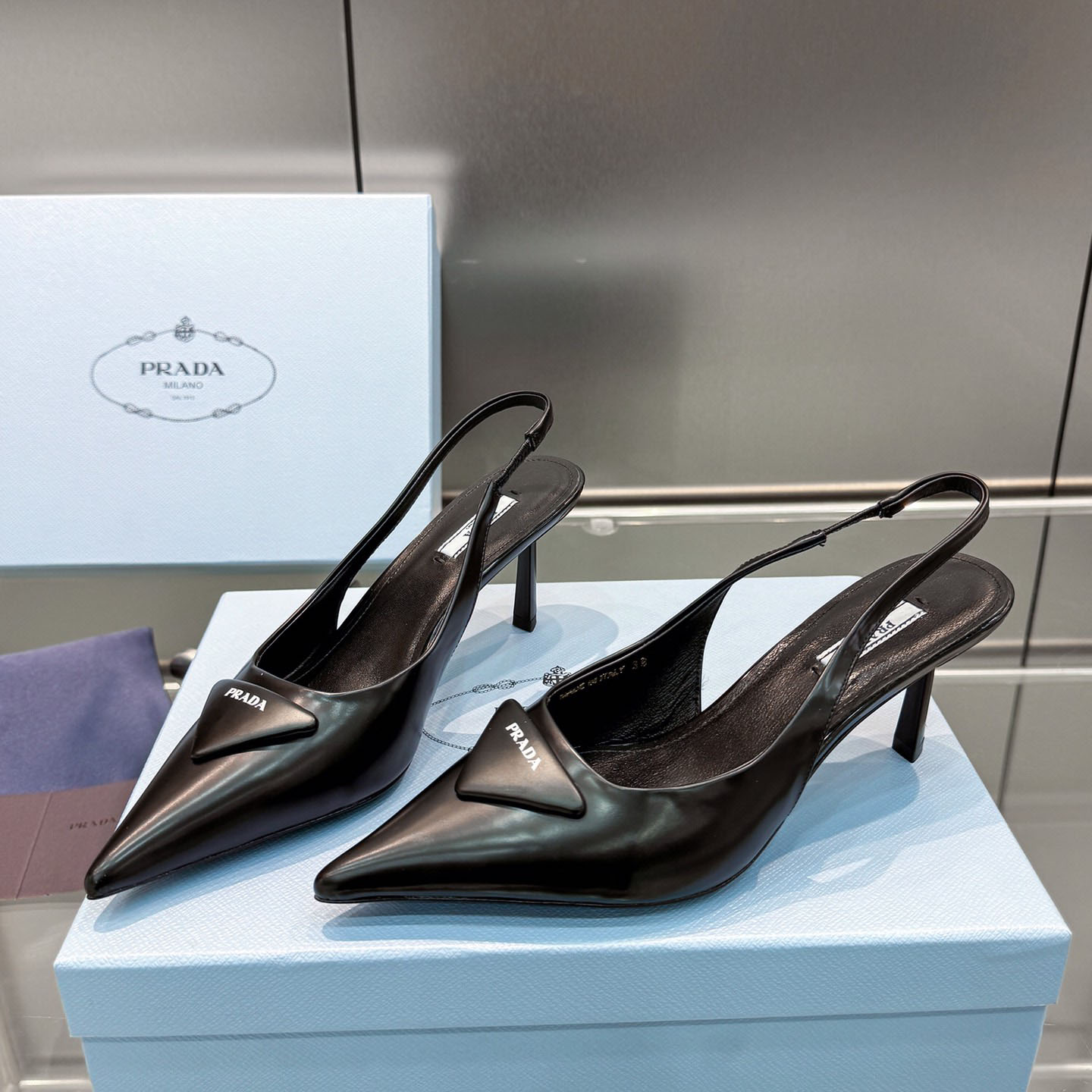 Prada Brushed Leather Slingback Pumps - DesignerGu