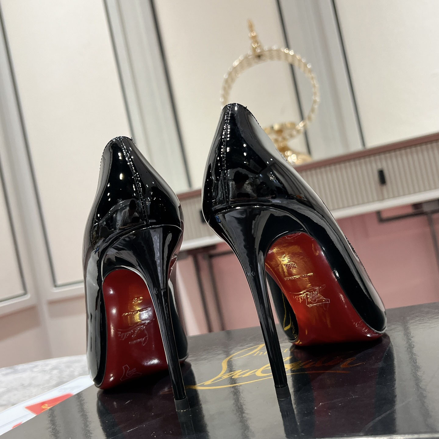 Christian Louboutin Hot Chick 100mm Pumps - DesignerGu