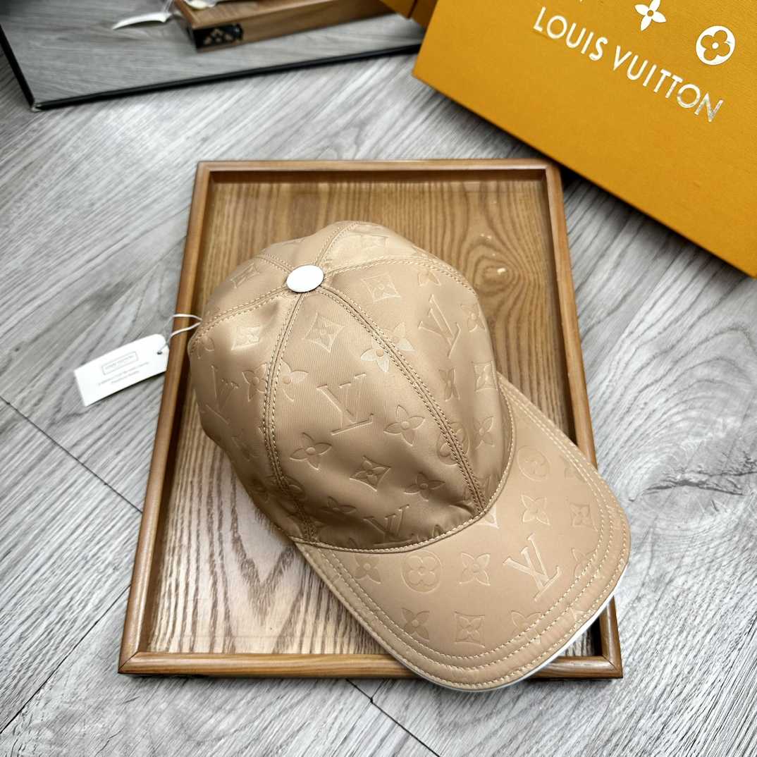 Louis Vuitton Monoragm Cap - DesignerGu