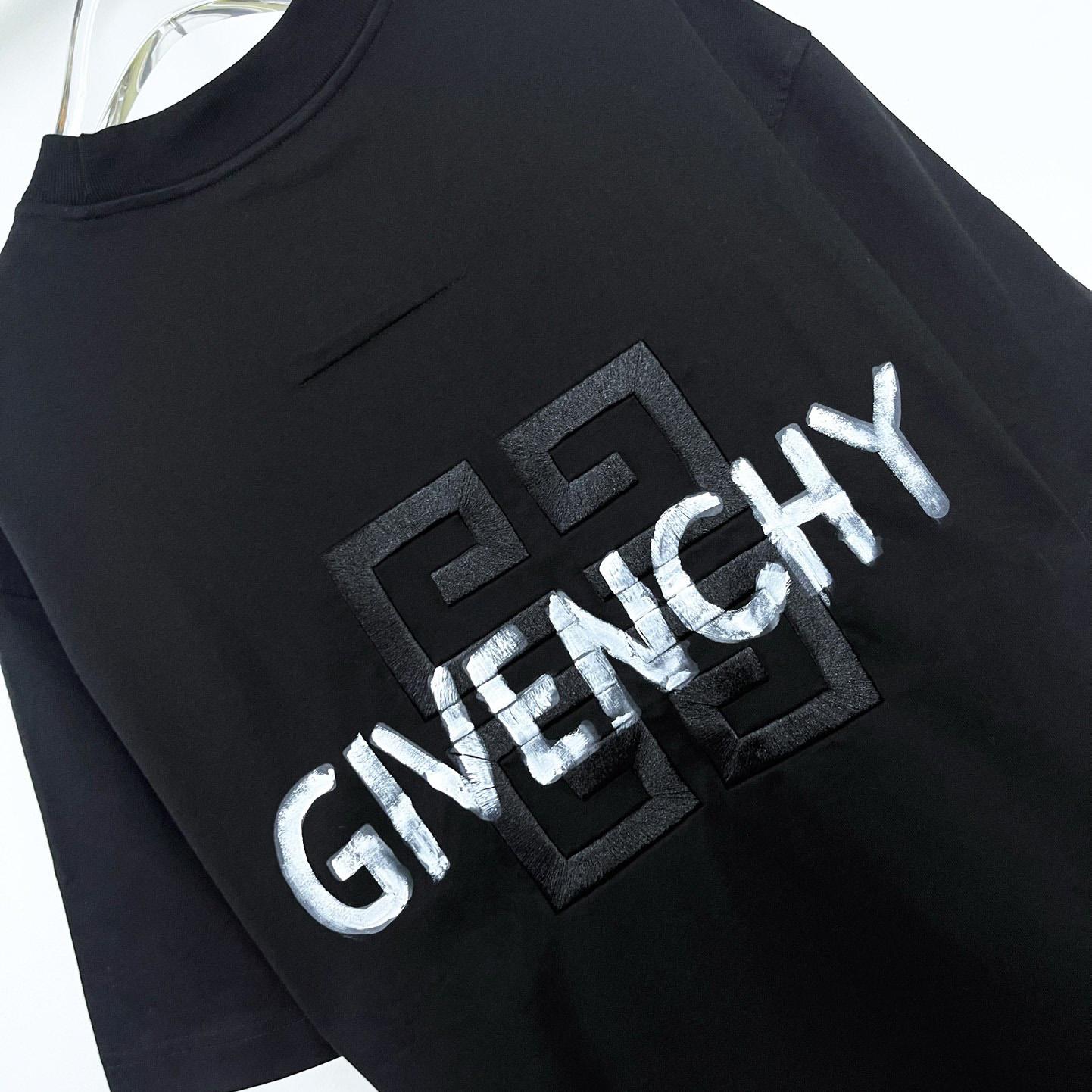 Givenchy 4G T-Shirt - DesignerGu