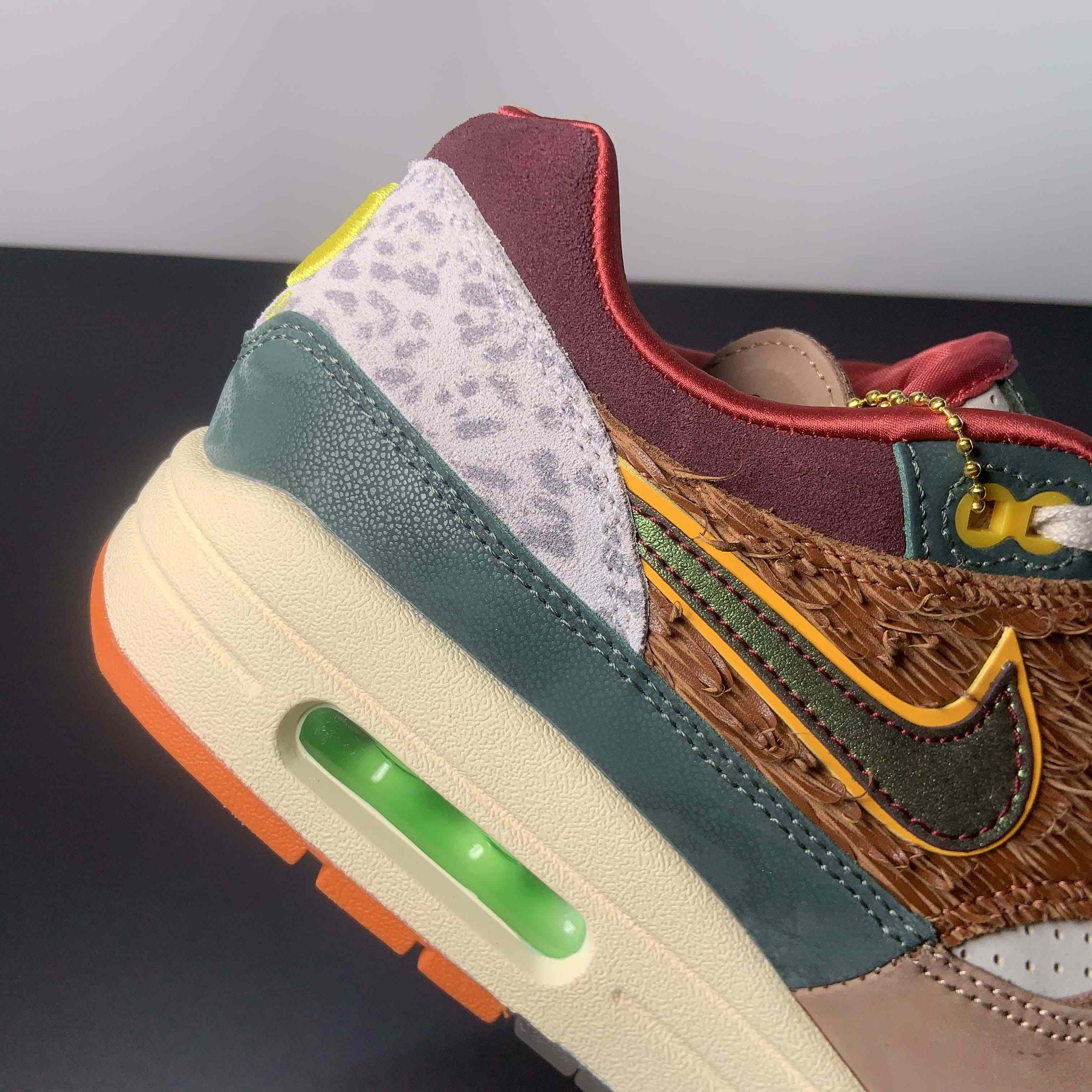 Division Street x Nike Air Max 1 Sneakers    HQ2639-100 - DesignerGu