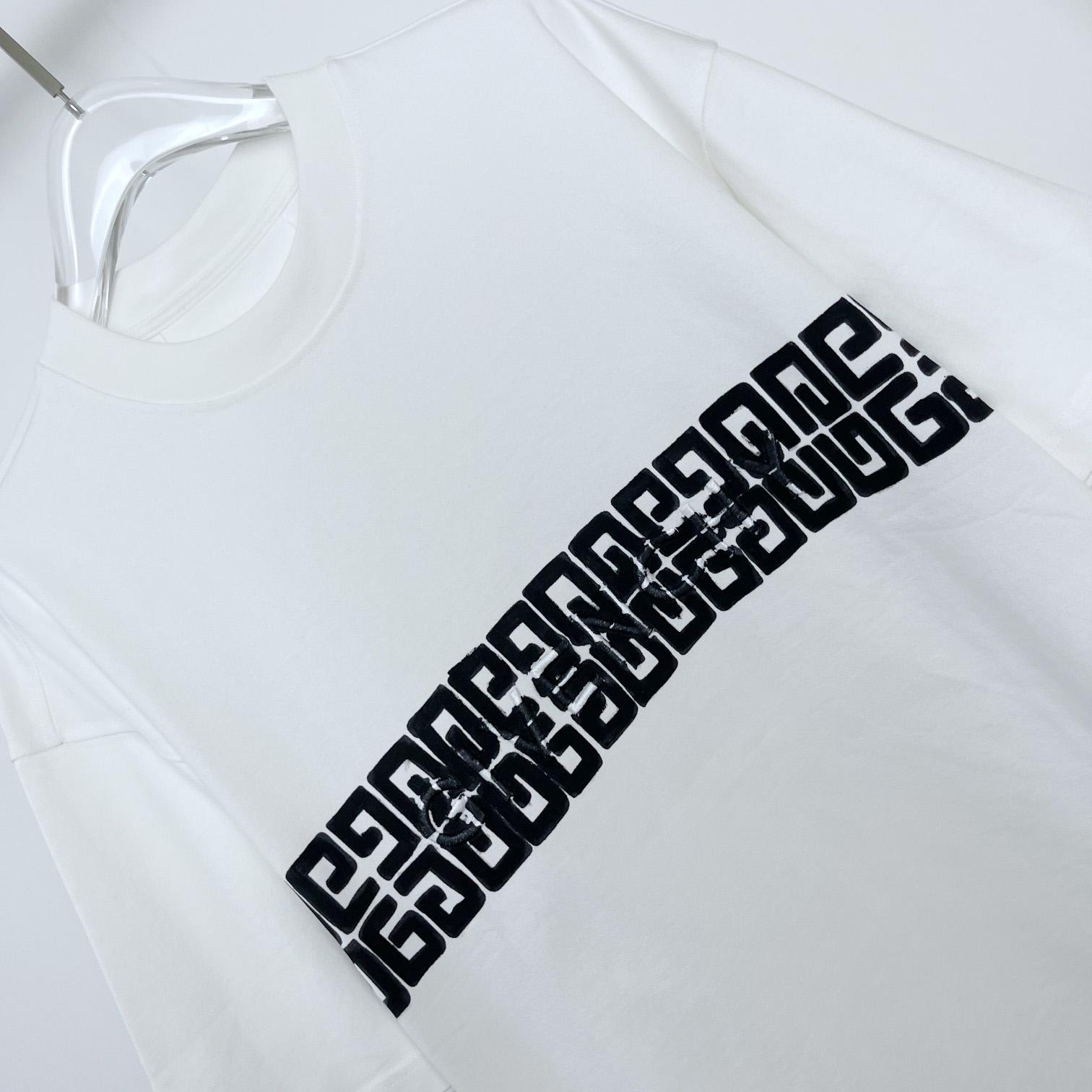 Givenchy 4G T-Shirt - DesignerGu