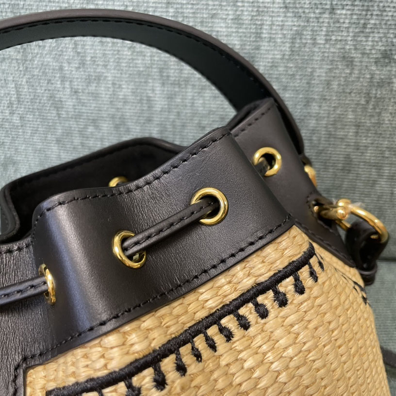 Fendi Bucket Bag (18-12-10cm) - DesignerGu