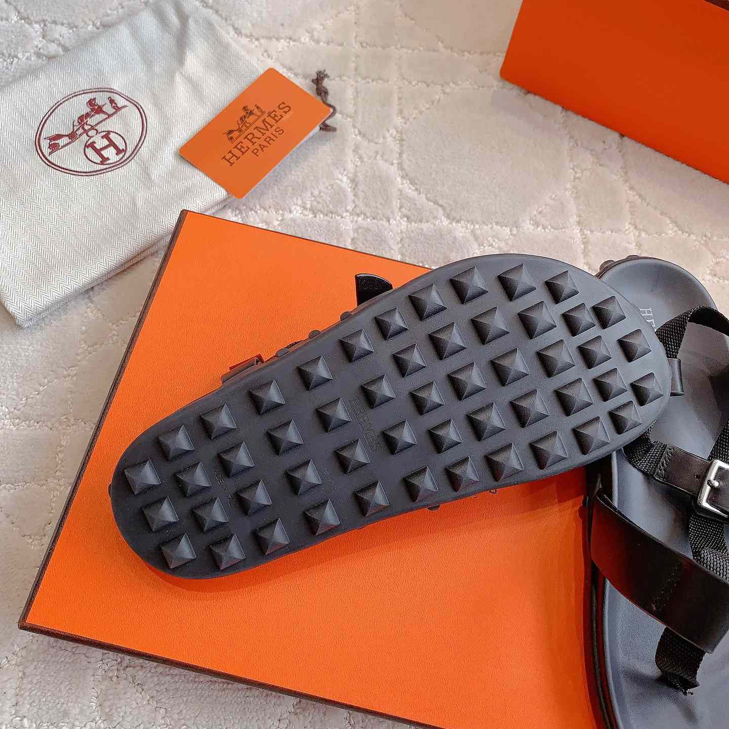 Hermes Inboard Sandal - DesignerGu