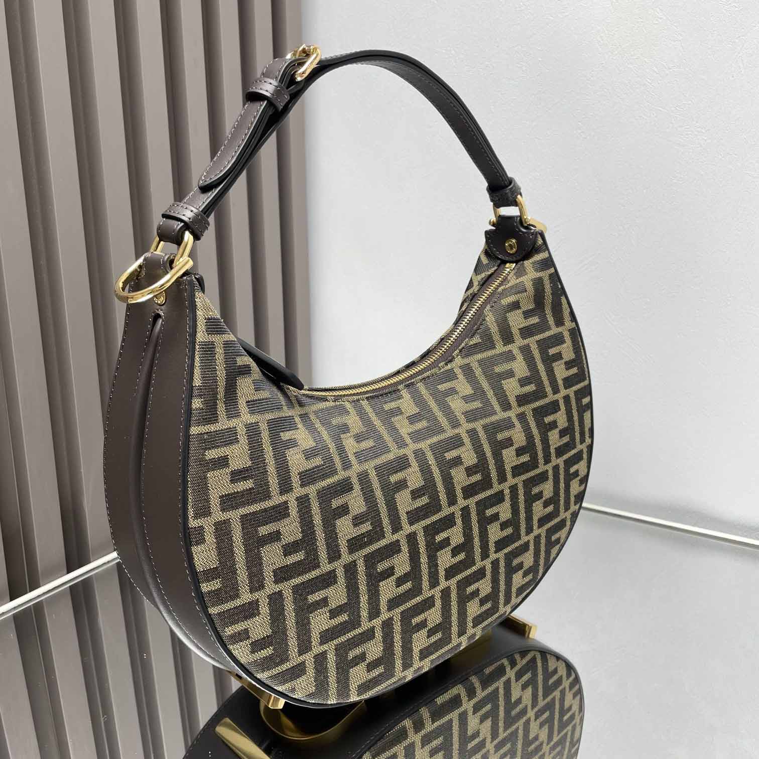 Fendi Fendigraphy Hobo Bag （29-24.5-10cm） - DesignerGu