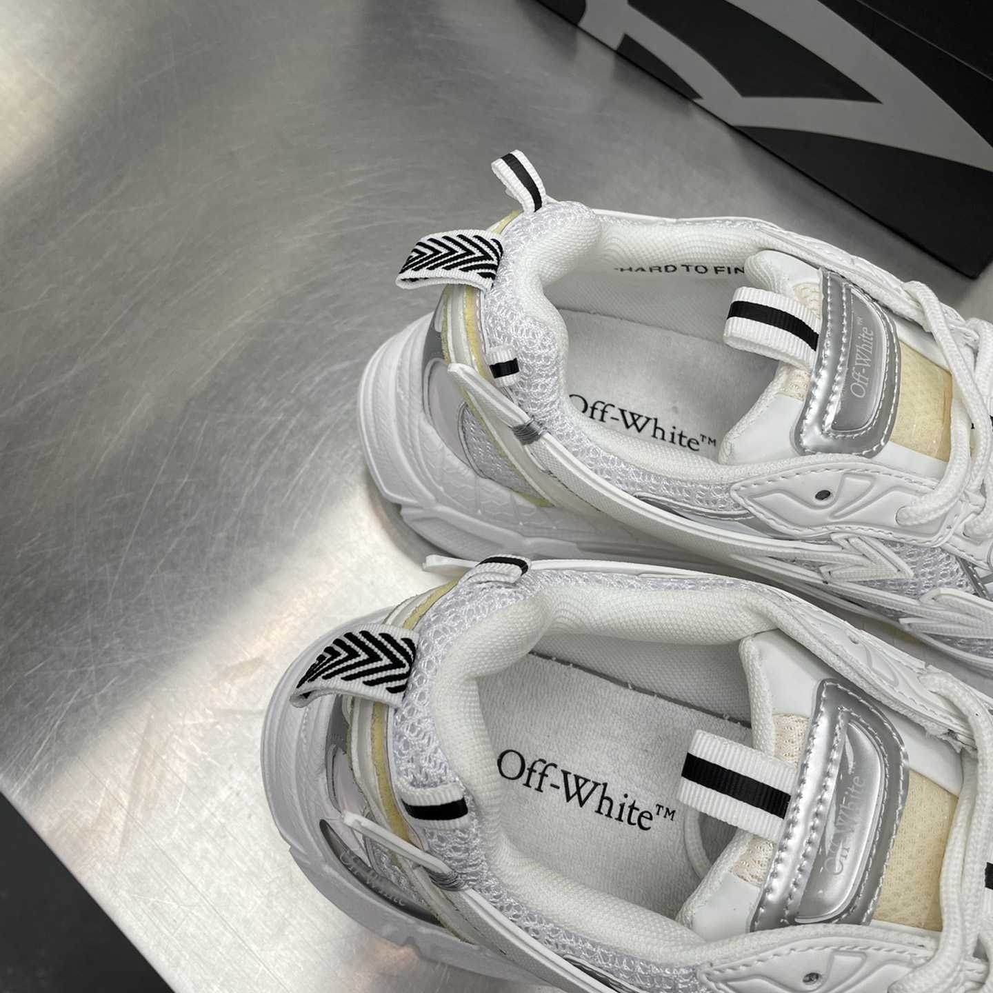 Off-White c/oVrgil Abloh™ Sneakers - DesignerGu