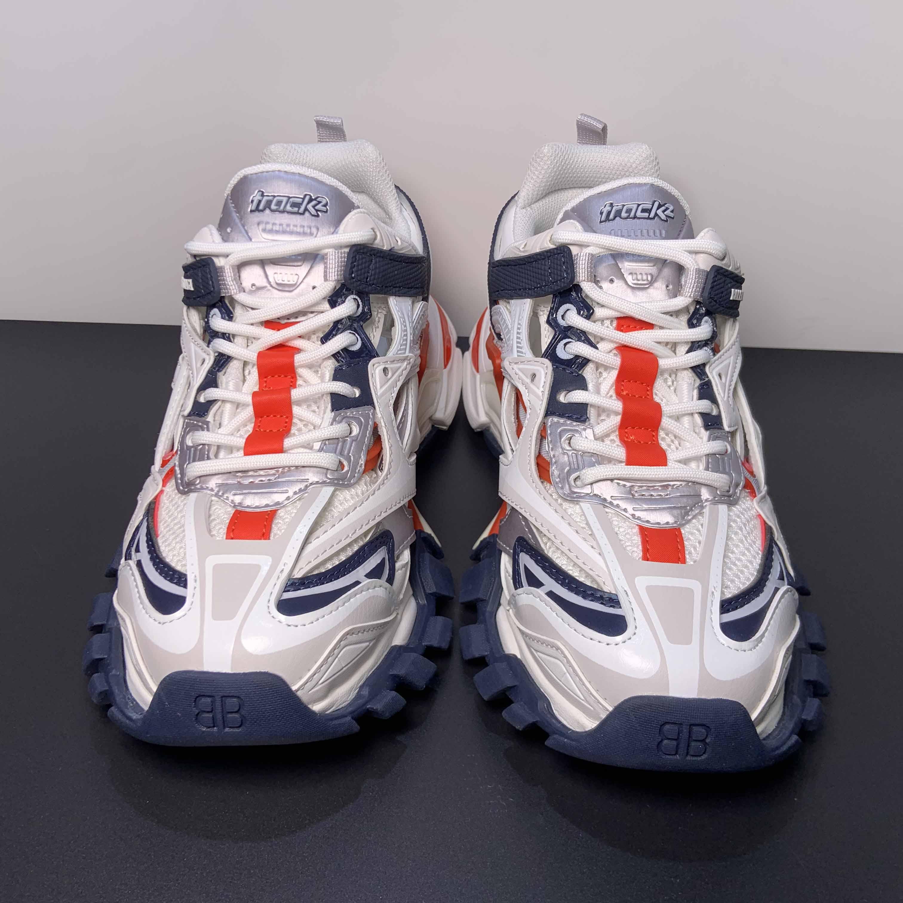 Balenciaga Track 2.0 Sneakers  - DesignerGu