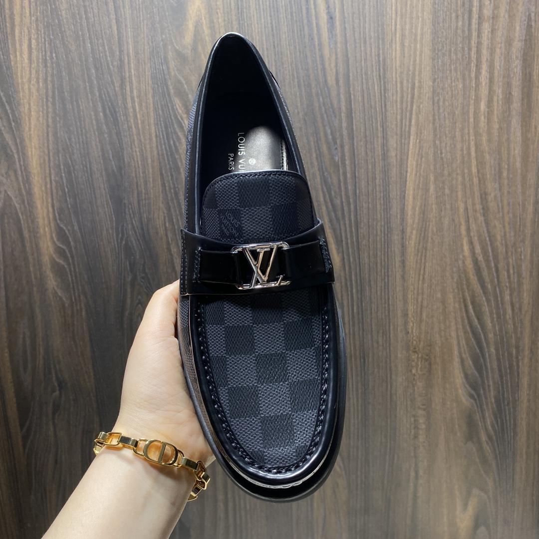 Louis Vuitton Hockenheim Moccasin - DesignerGu