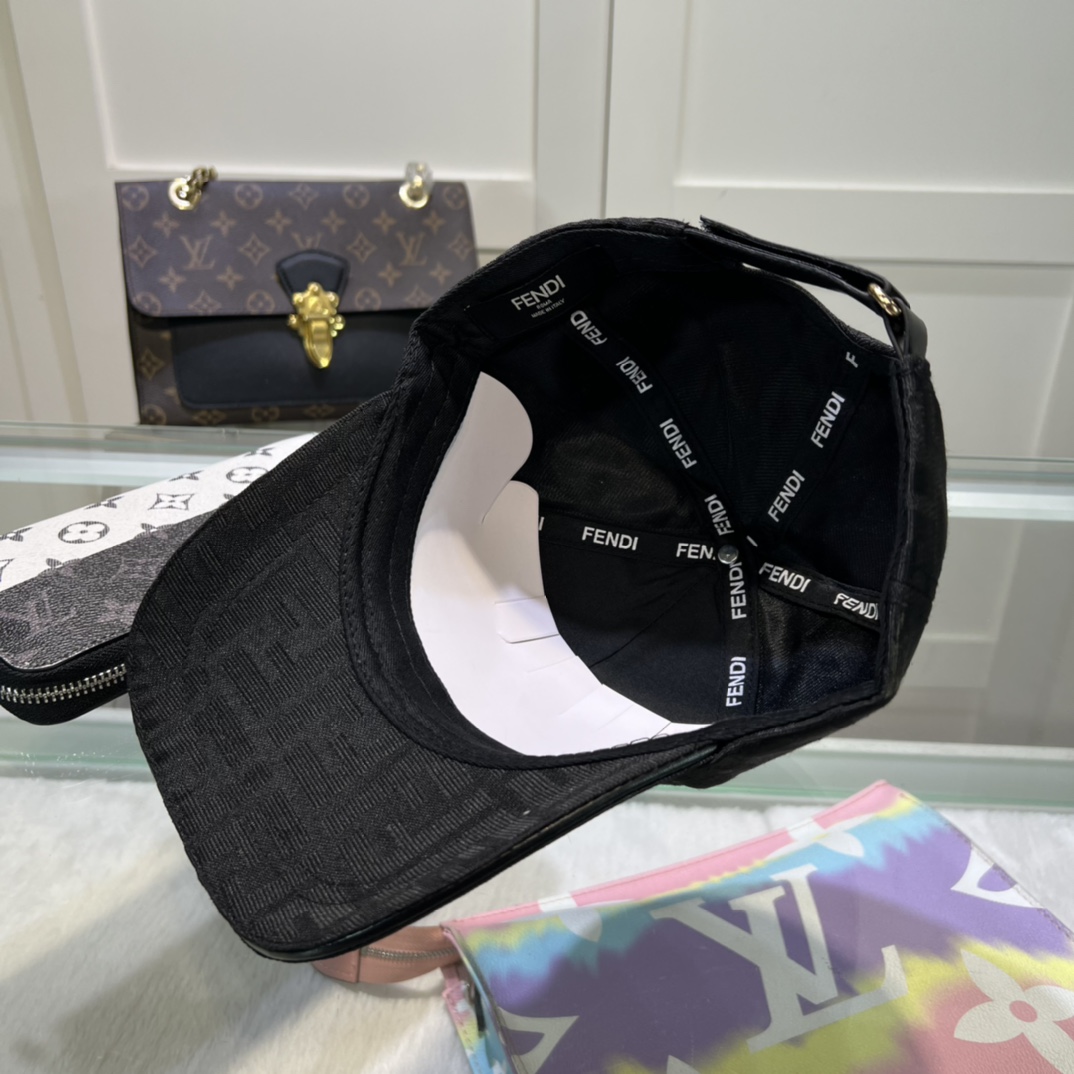 Fendi FF  Logo Baseball Cap - DesignerGu