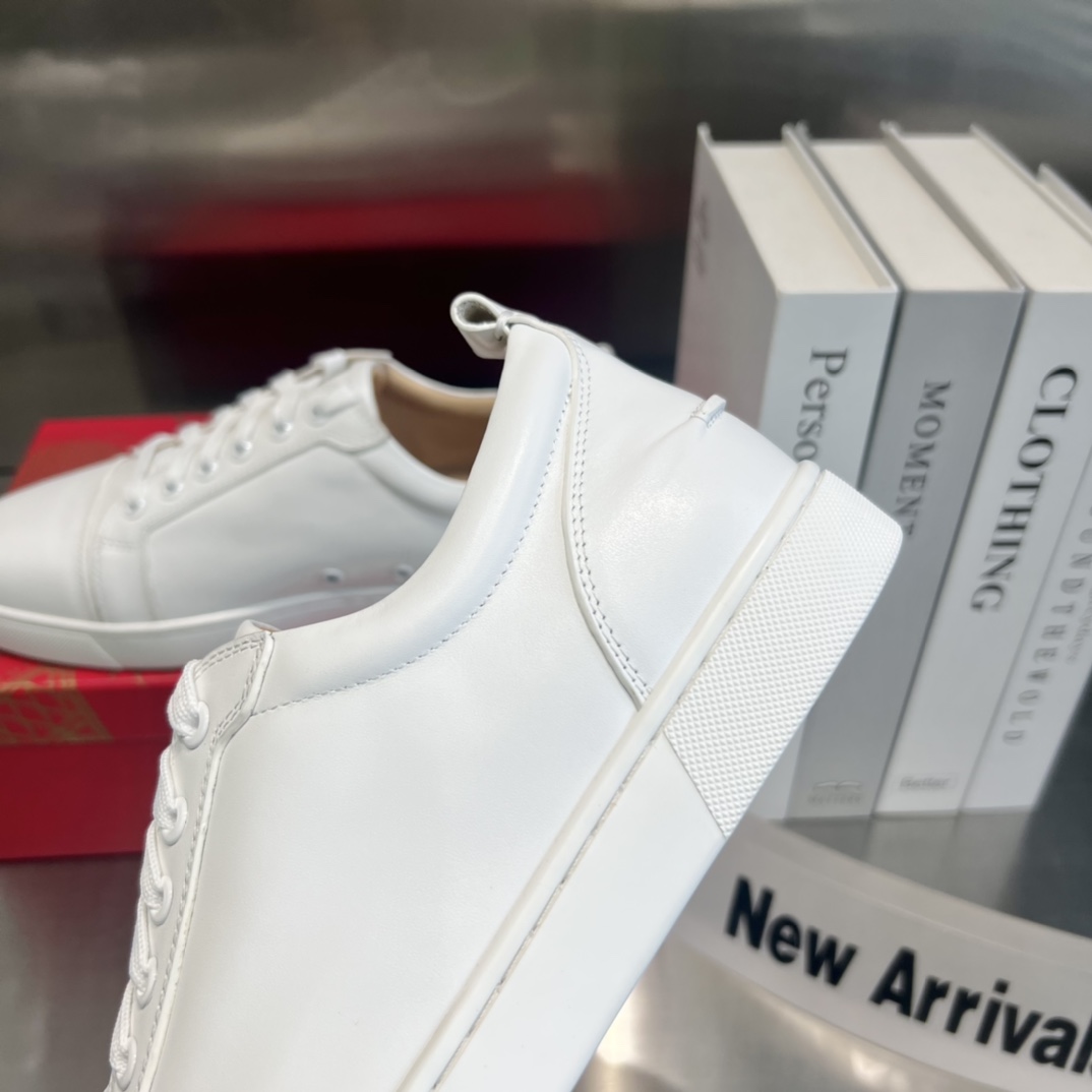 Christian Louboutin Sneakers - DesignerGu