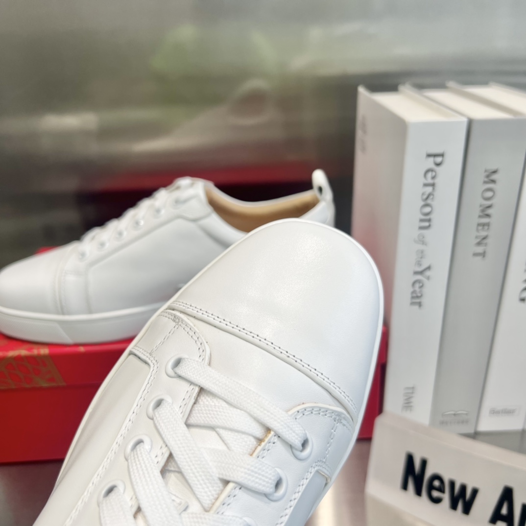 Christian Louboutin Sneakers - DesignerGu