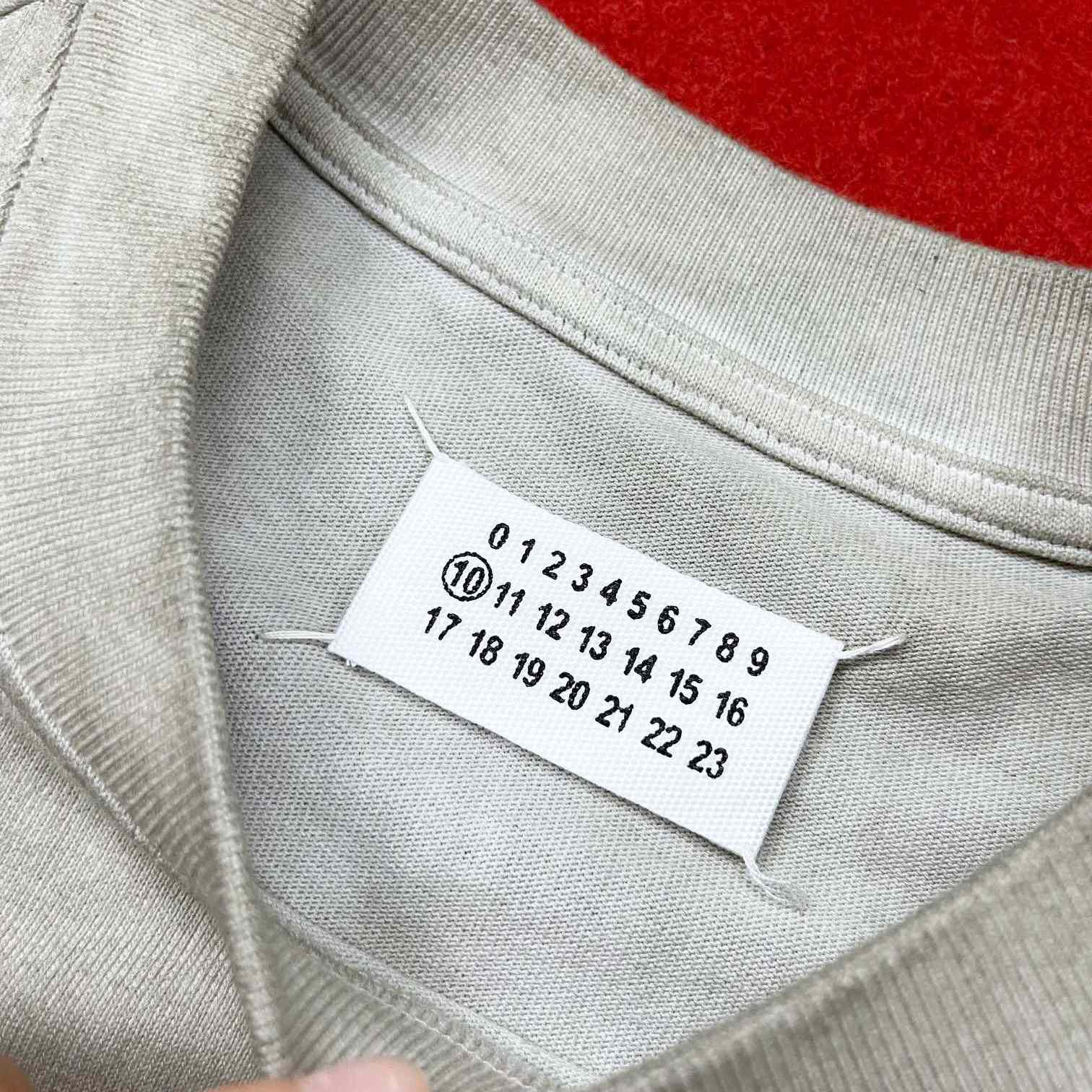 Maison Margiela Logo T-Shirt  - DesignerGu