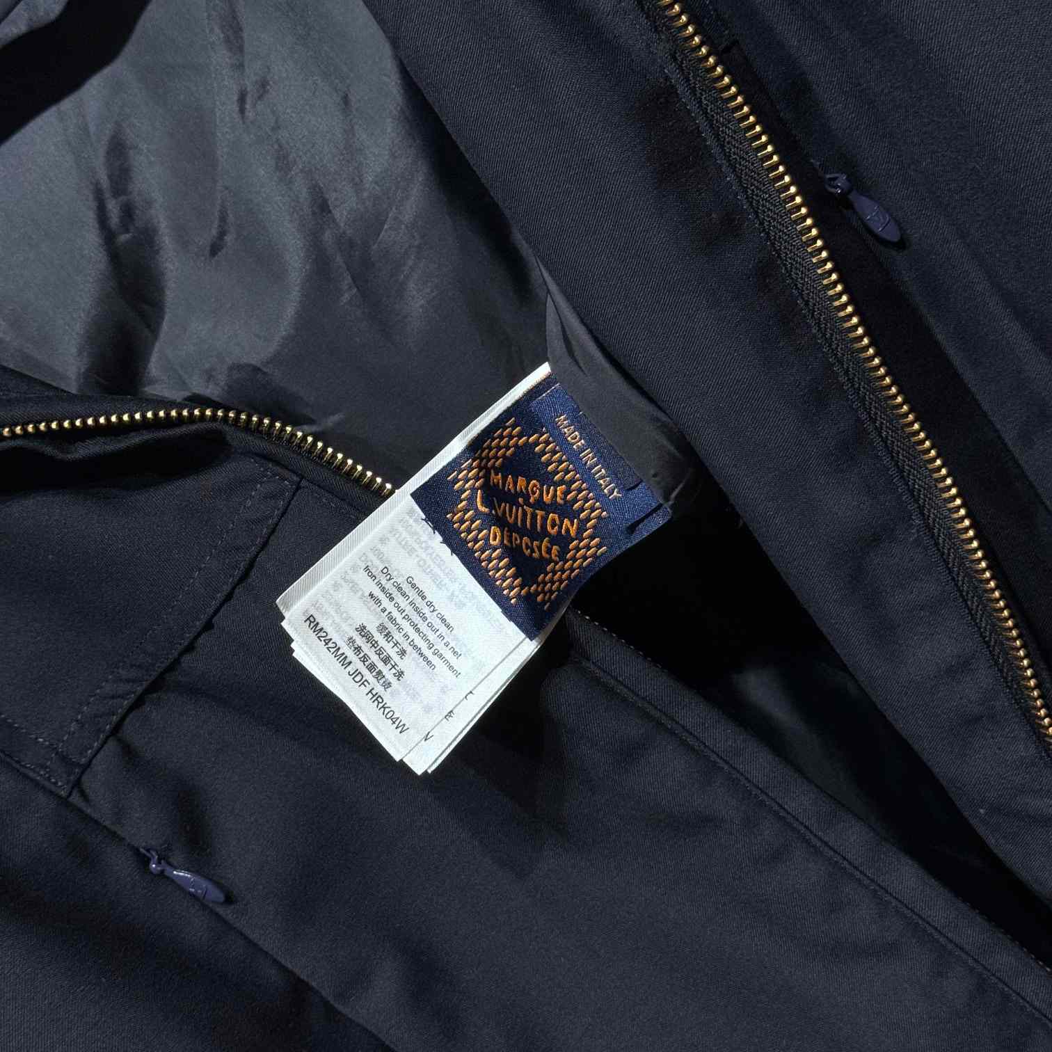 Louis Vuitton Technical Wool Parka   1AFRJ9 - DesignerGu