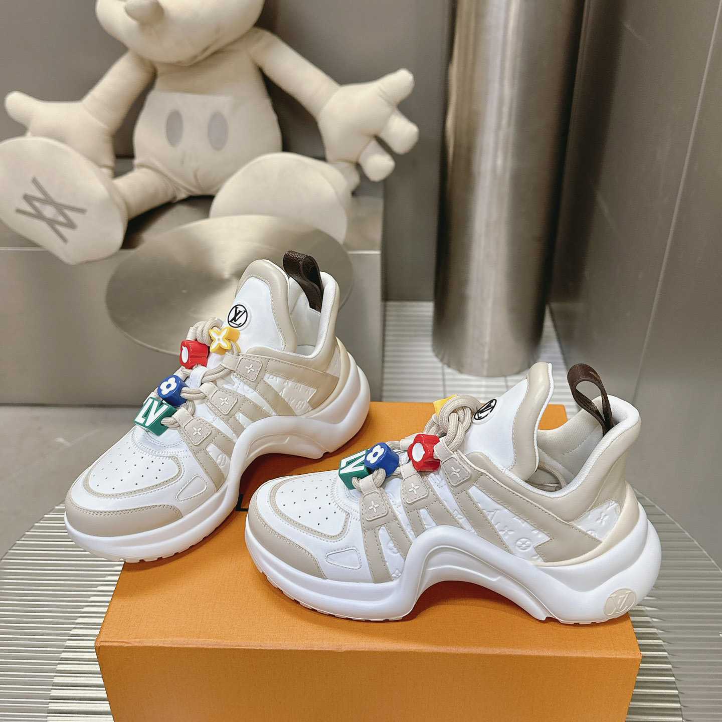 Louis Vuitton LV Archlight Sneaker    - DesignerGu