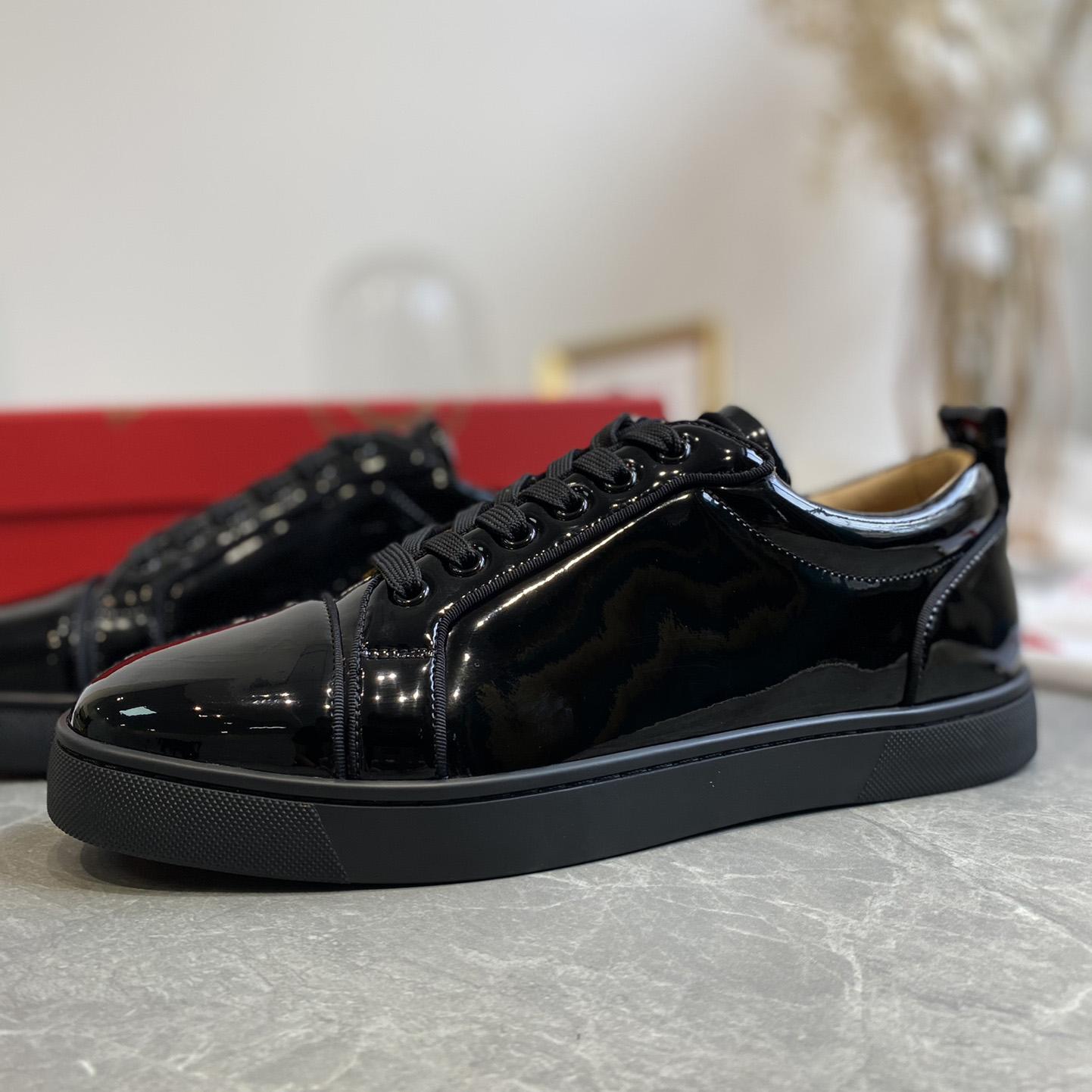 Christian Louboutin Sneakers - DesignerGu