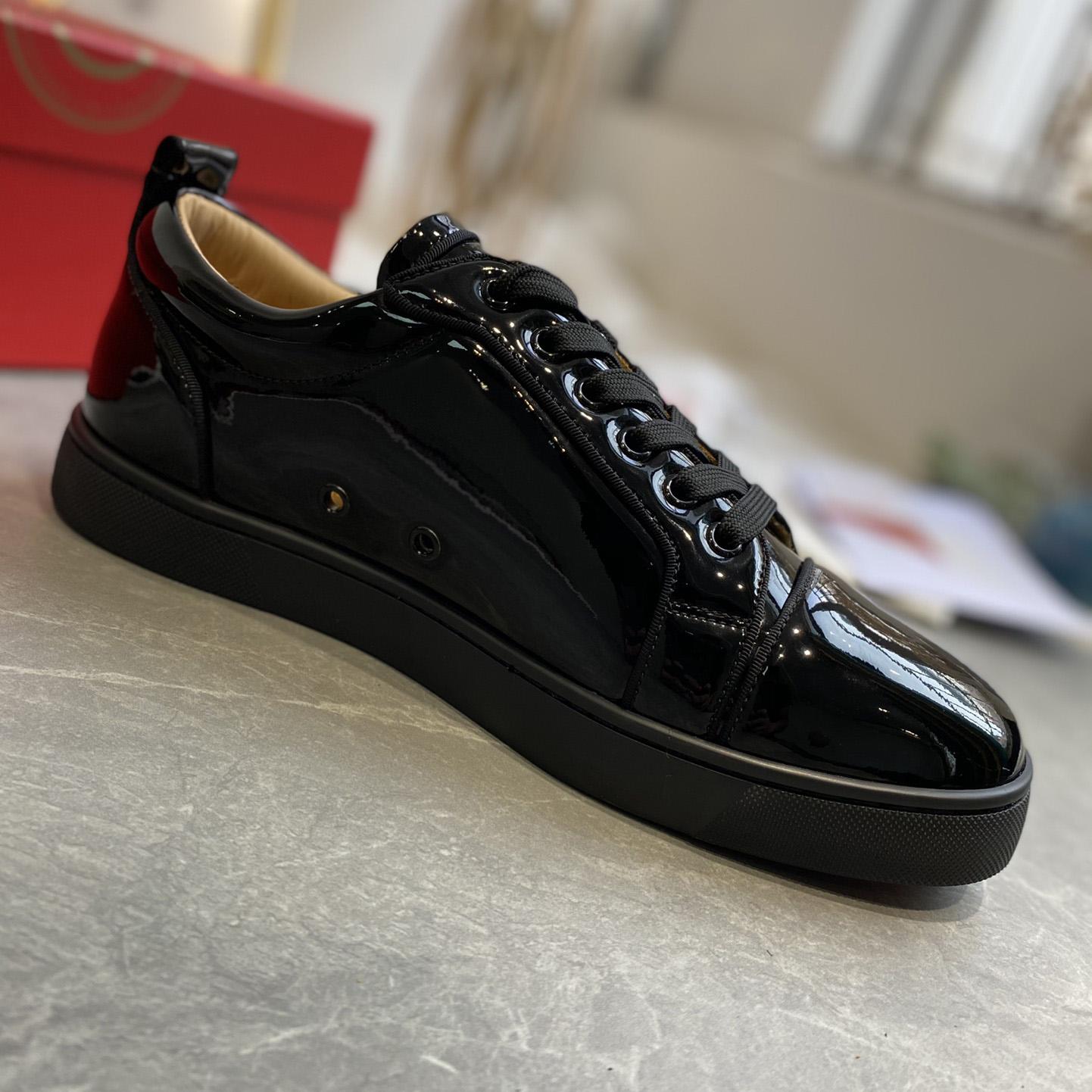 Christian Louboutin Sneakers - DesignerGu