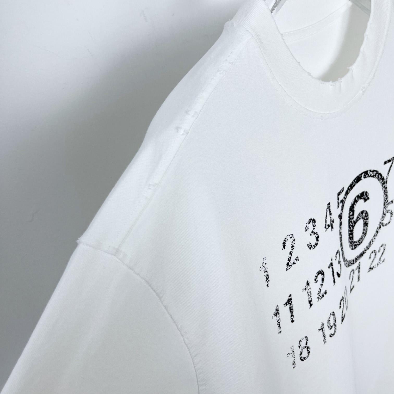 Maison Margiela Logo T-Shirt  - DesignerGu