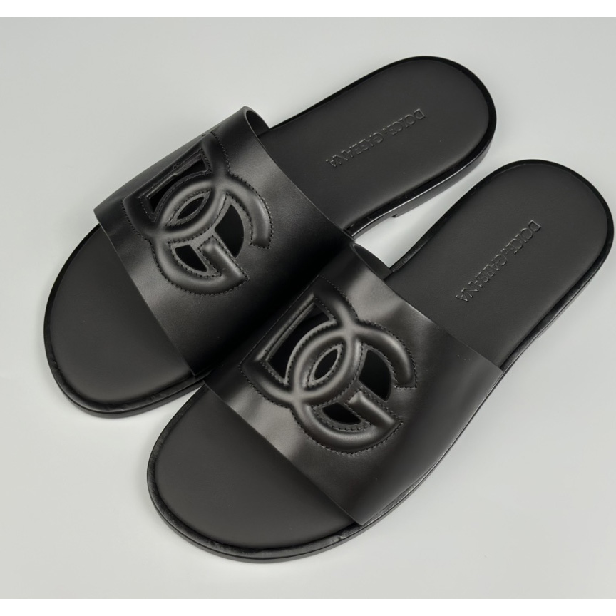 Dolce & Gabbana Calfskin sliders - DesignerGu