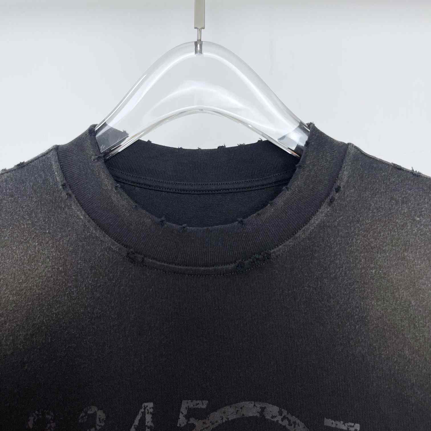 Maison Margiela Logo T-Shirt  - DesignerGu