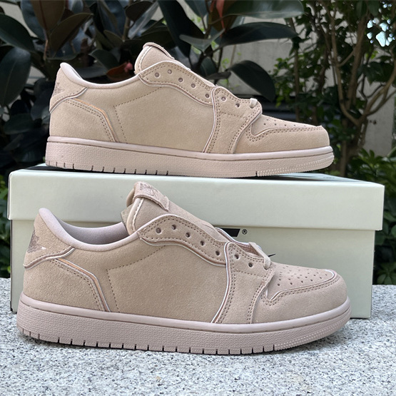 Air Jordan1Low Sneaker      AO1935-204  - DesignerGu