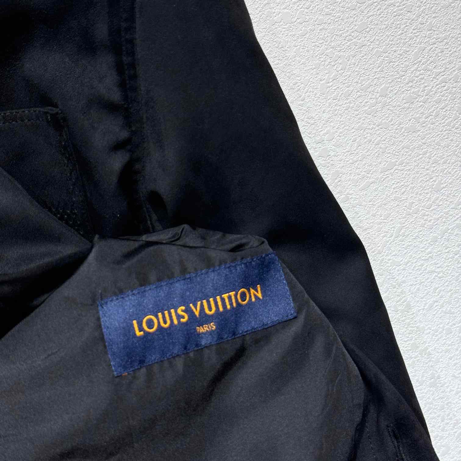 Louis Vuitton Long-Sleeved Suede Overshirt - DesignerGu