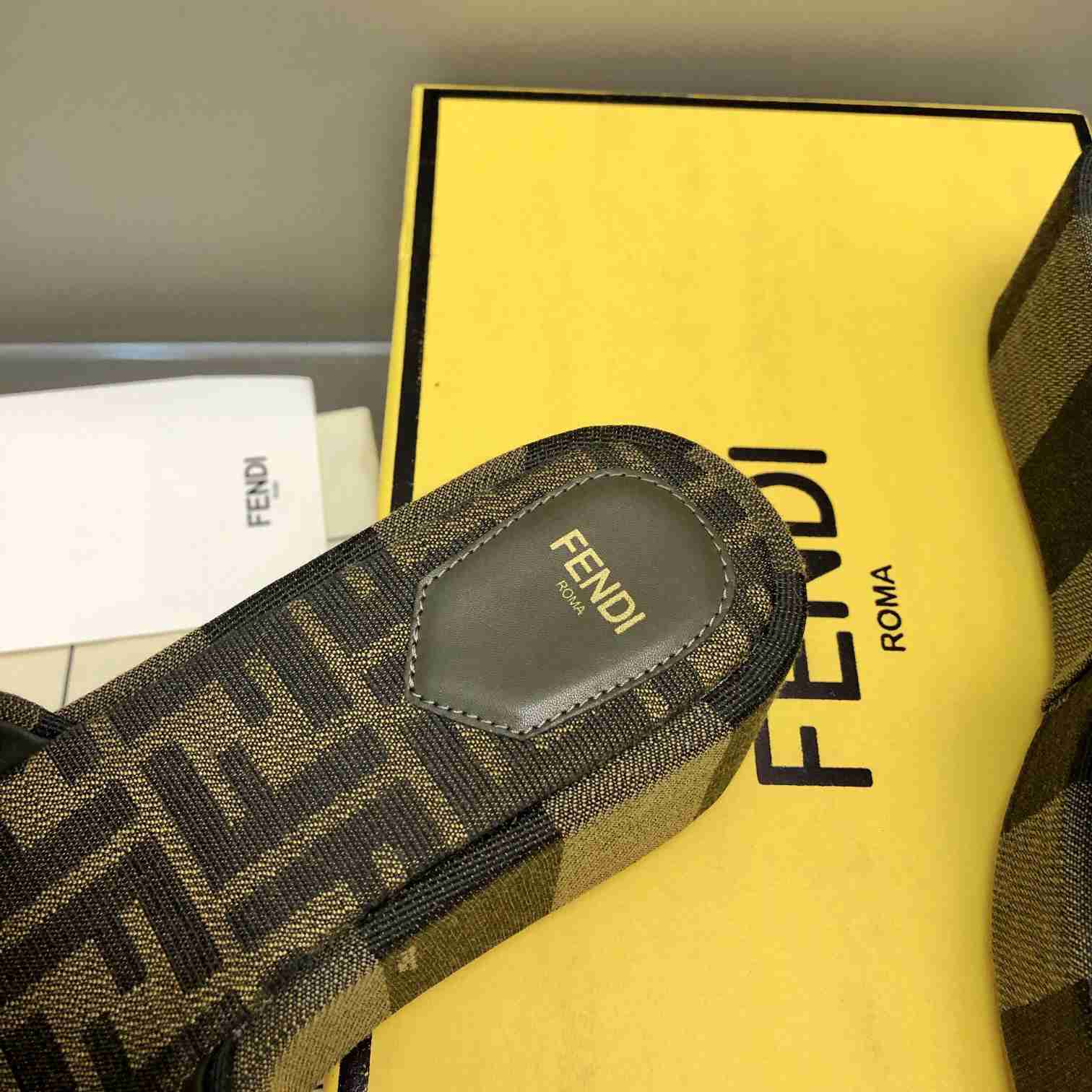 Fendi Sunshine Brown Fabric Flatform Slides - DesignerGu