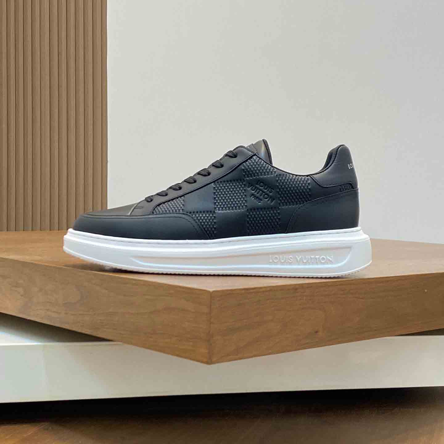 Louis Vuitton Beverly Hills Sneaker   1ACQGO - DesignerGu