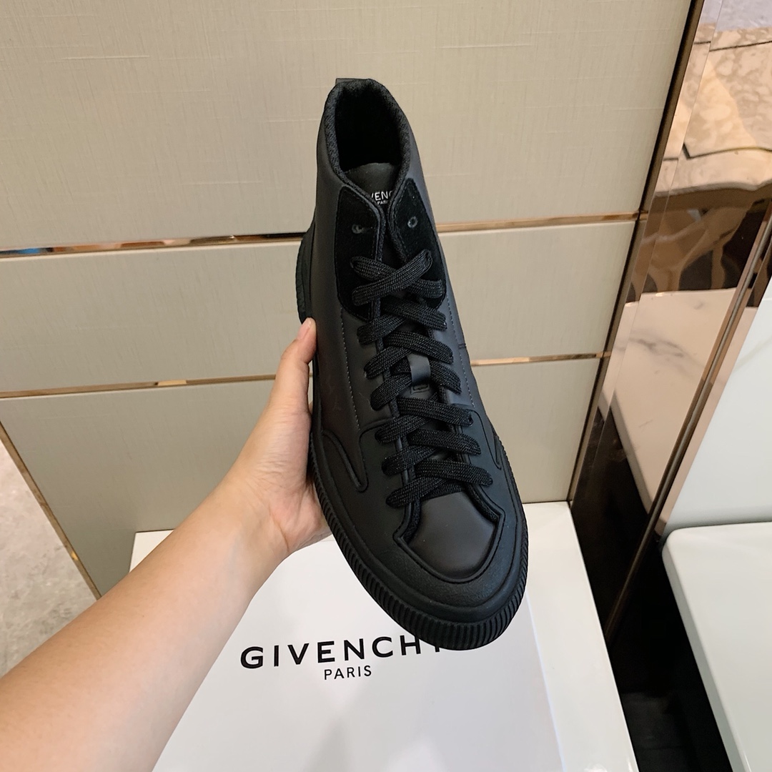 Givenchy Skel-Top Hi Sneaker  - DesignerGu