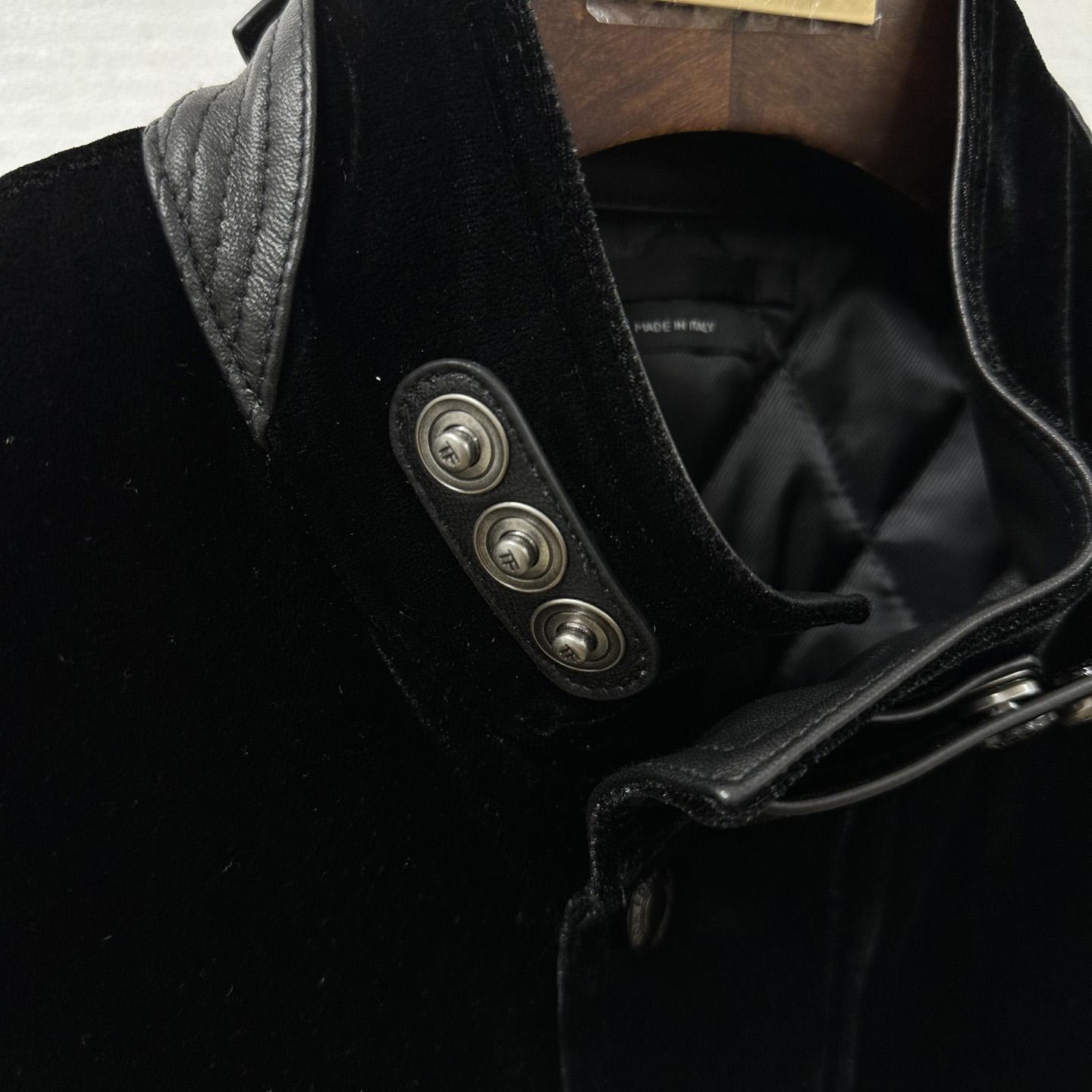 Tom Ford Black Zip Jacket - DesignerGu