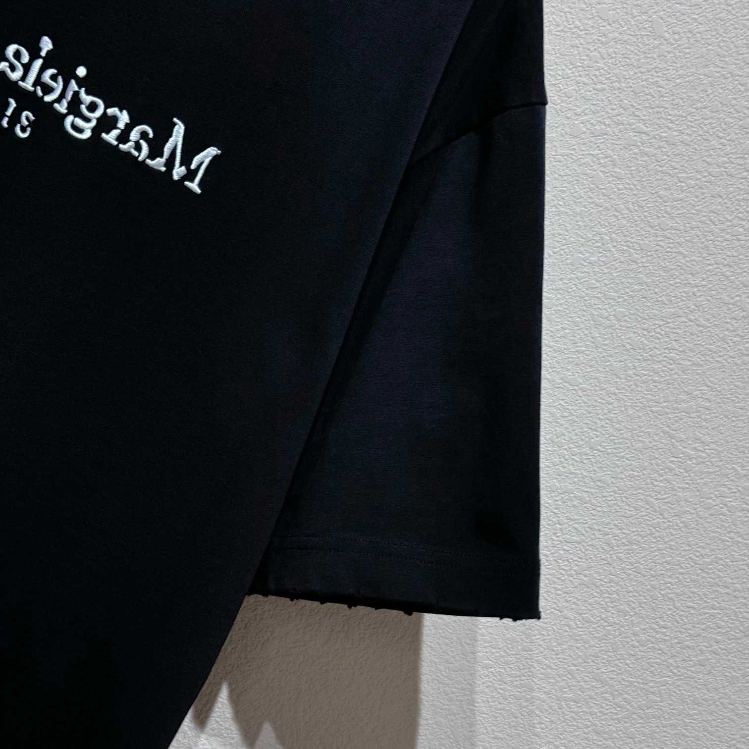 Maison Margiela Logo T-Shirt  - DesignerGu