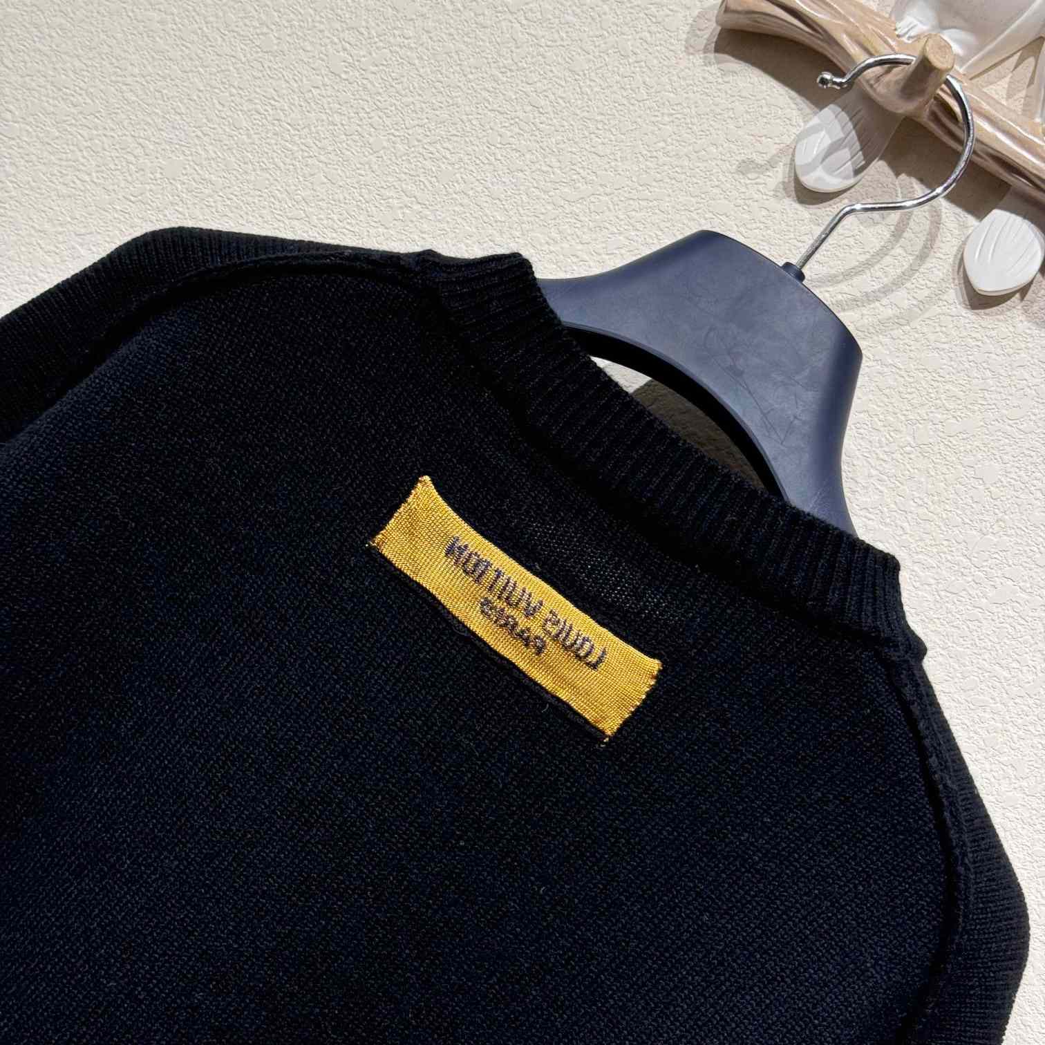 Louis Vuitton Crewneck    - DesignerGu