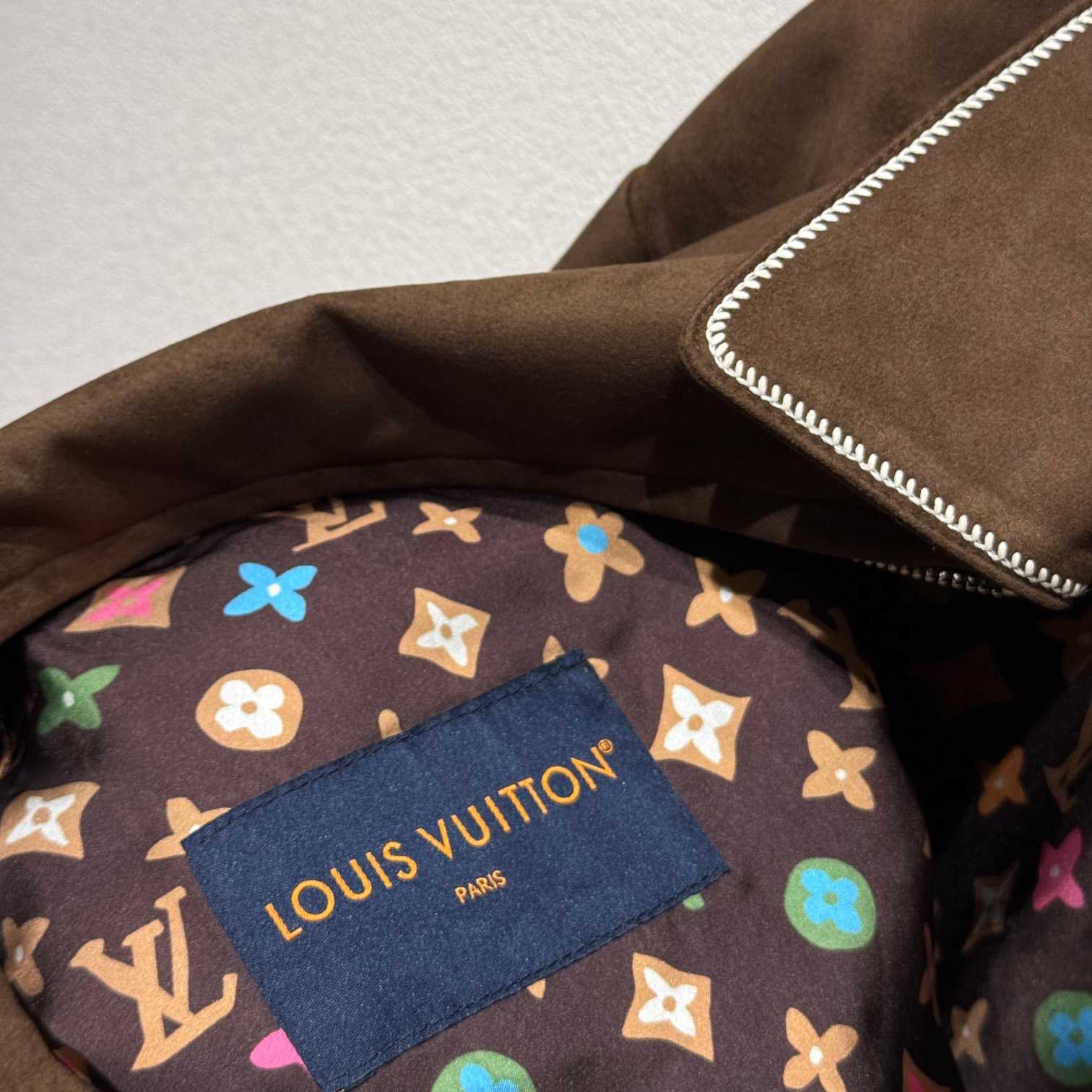 Louis Vuitton Embroidered Suede Calfskin Bomber   1AFPWK - DesignerGu