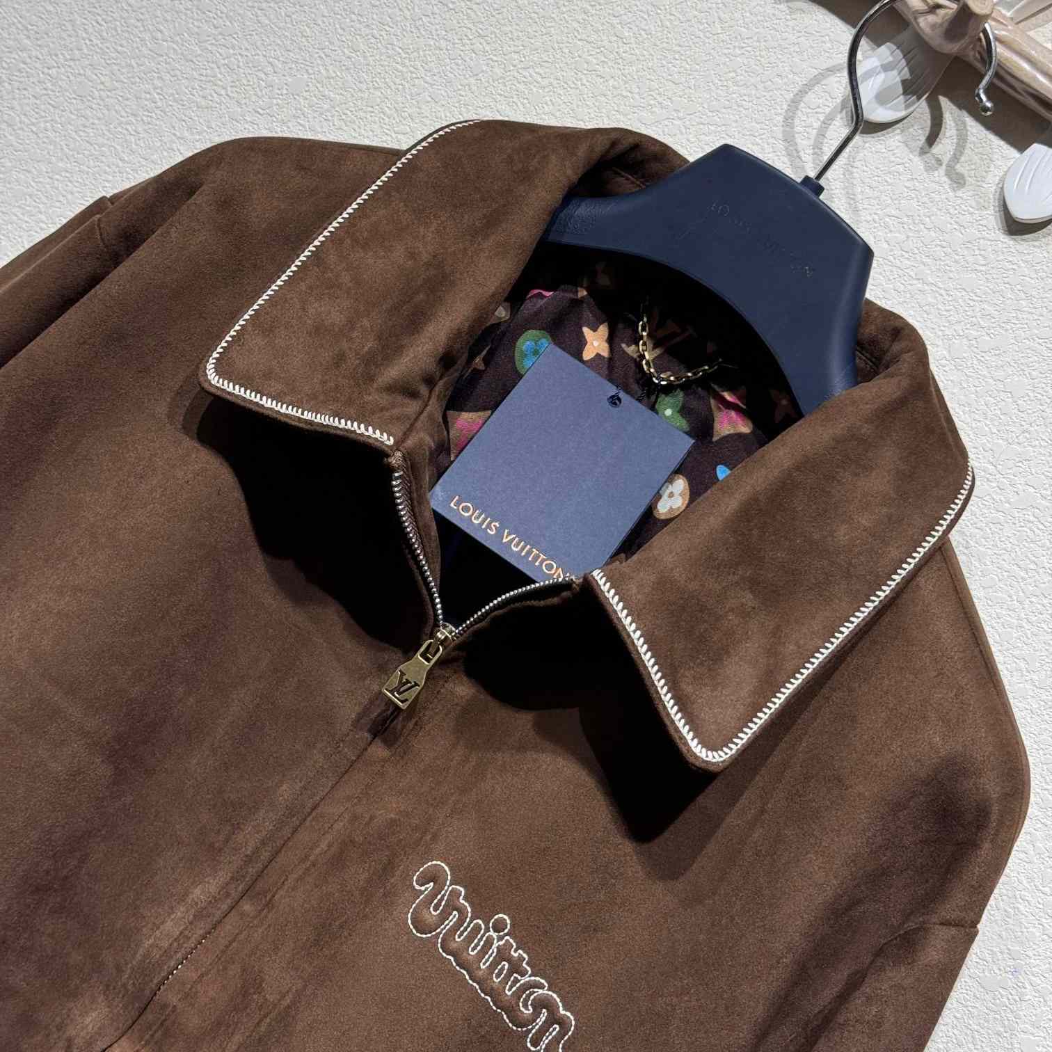 Louis Vuitton Embroidered Suede Calfskin Bomber   1AFPWK - DesignerGu