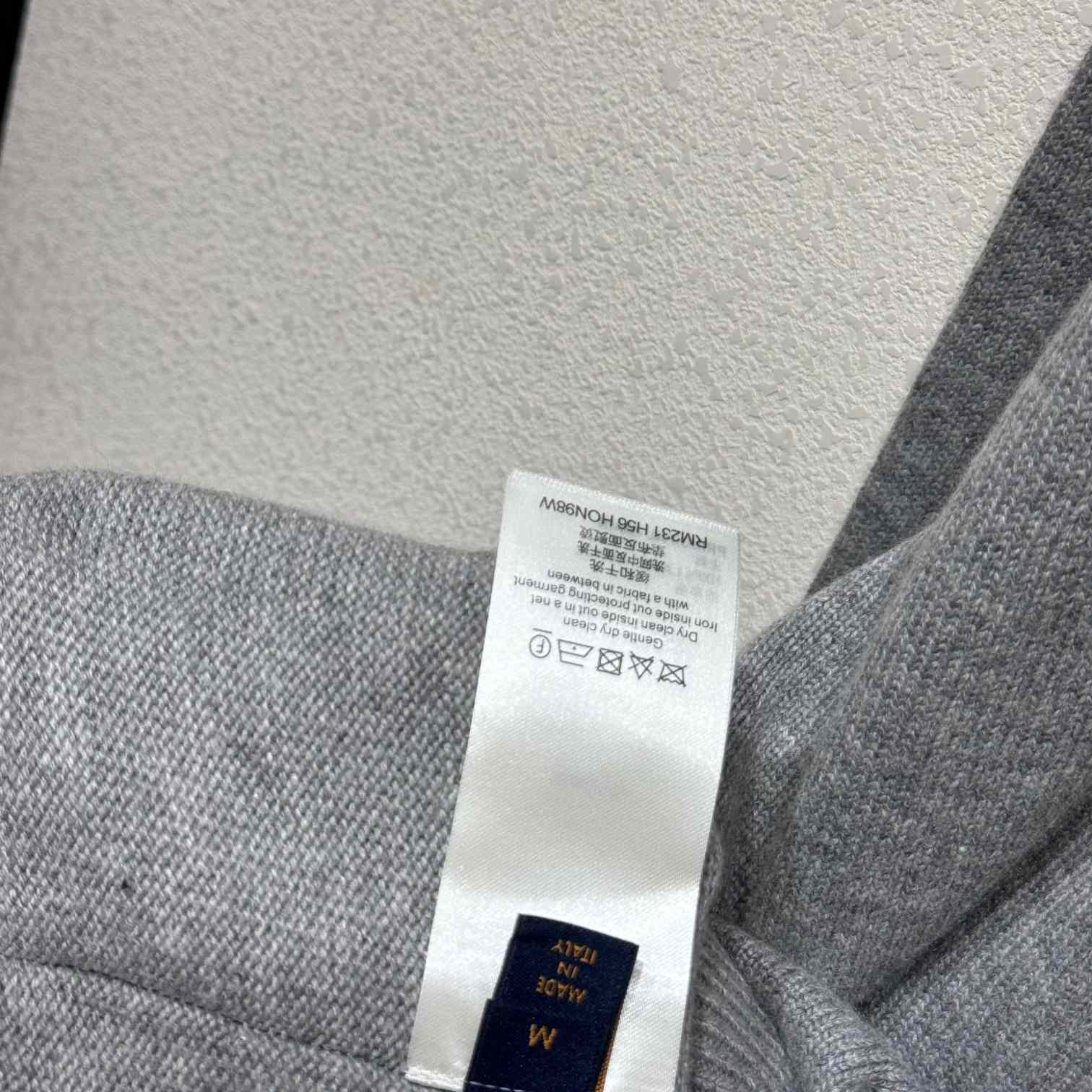 Louis Vuitton Crewneck    - DesignerGu