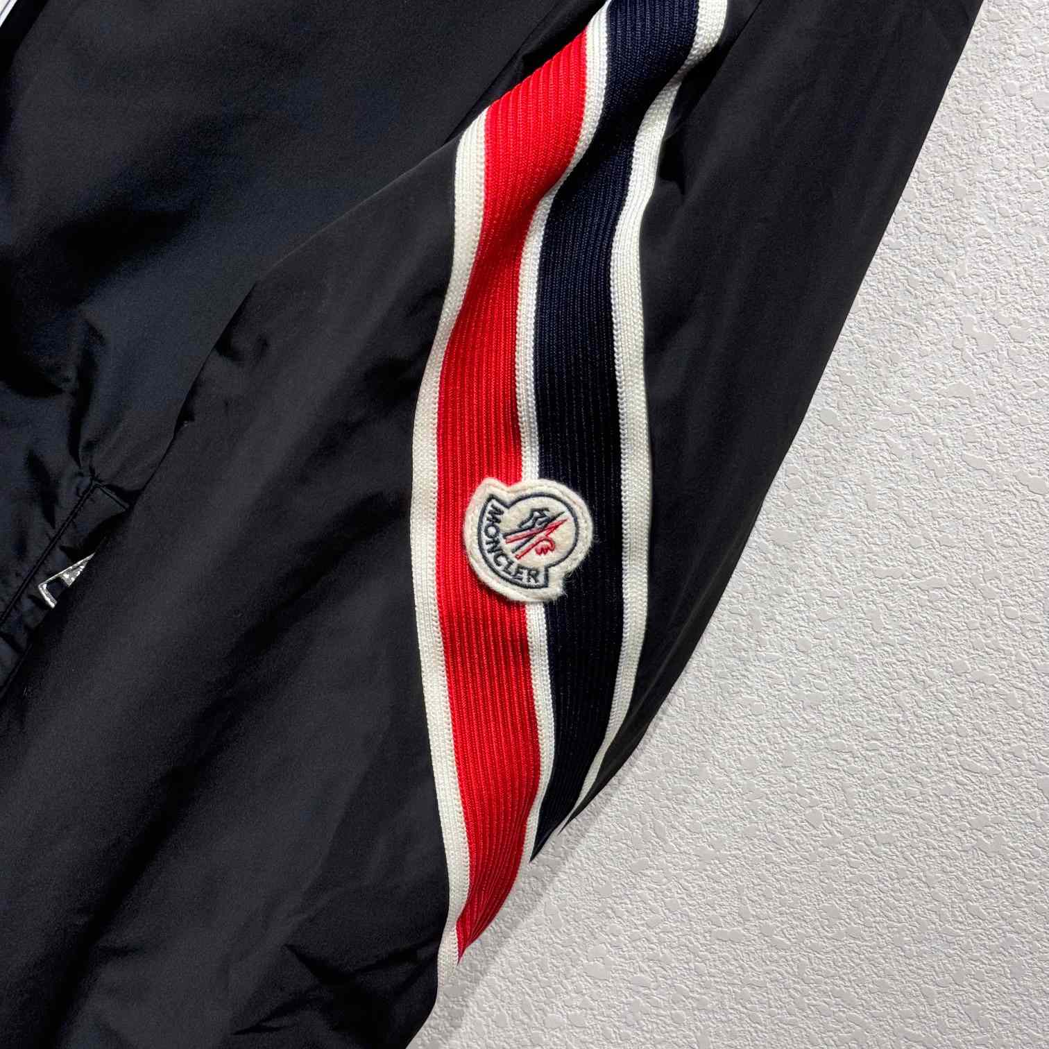 Moncler Claut Jacket - DesignerGu