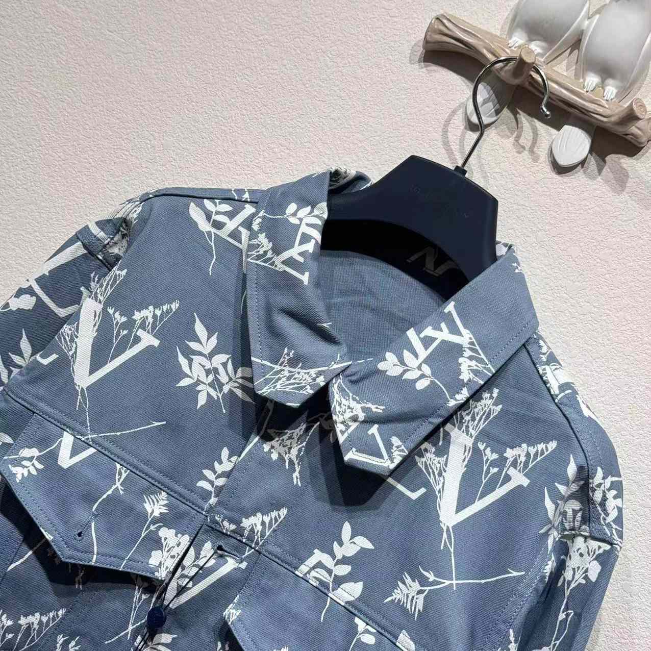 Louis Vuitton DNA Leaf Denim Jacket   1AA5I7 - DesignerGu