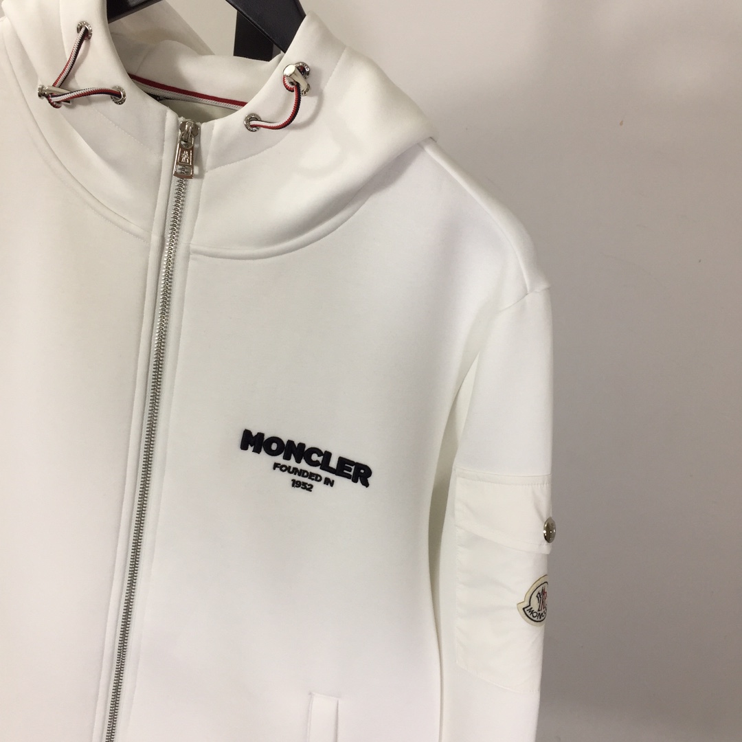 Moncler Hooded Jacket - DesignerGu