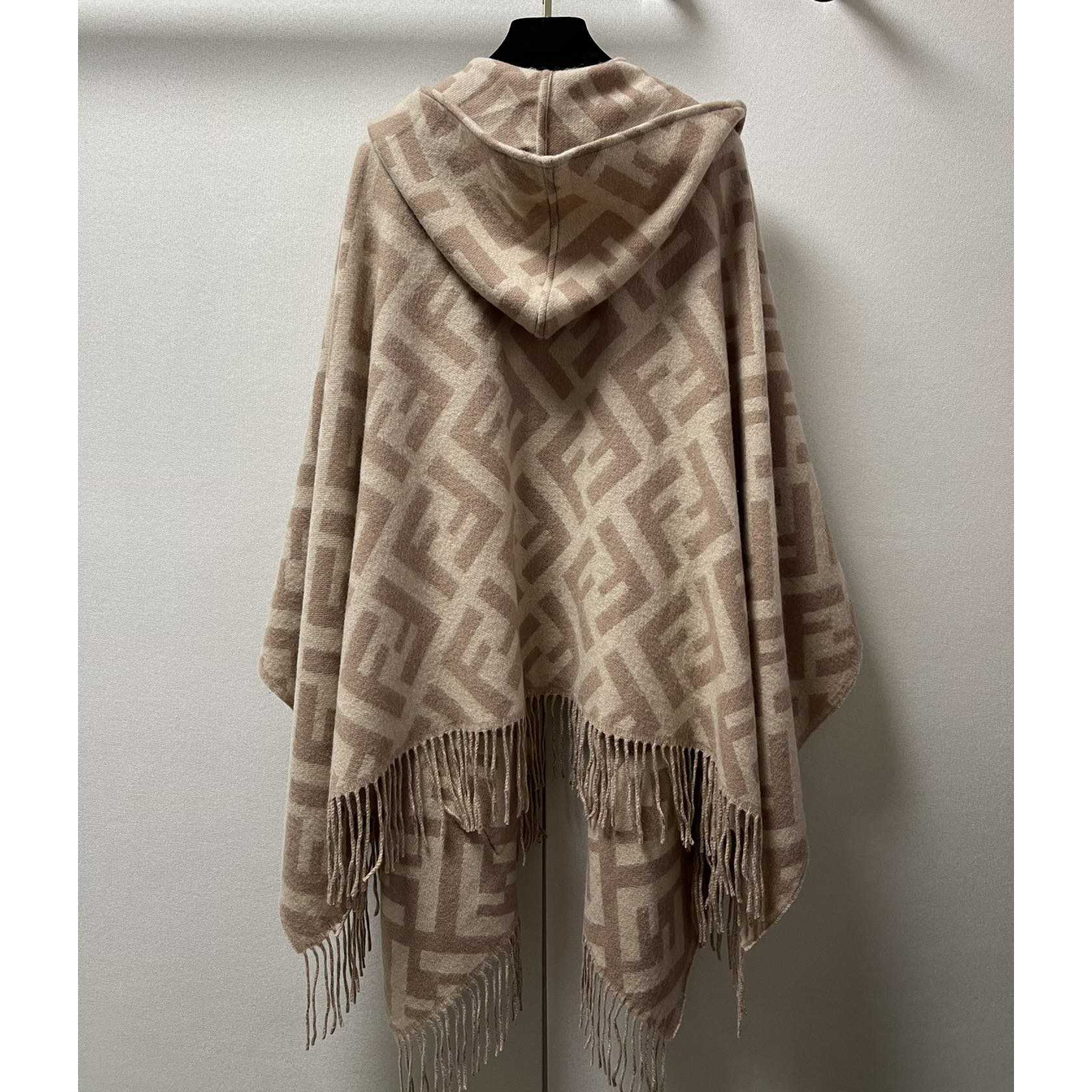 Fendi Poncho - DesignerGu