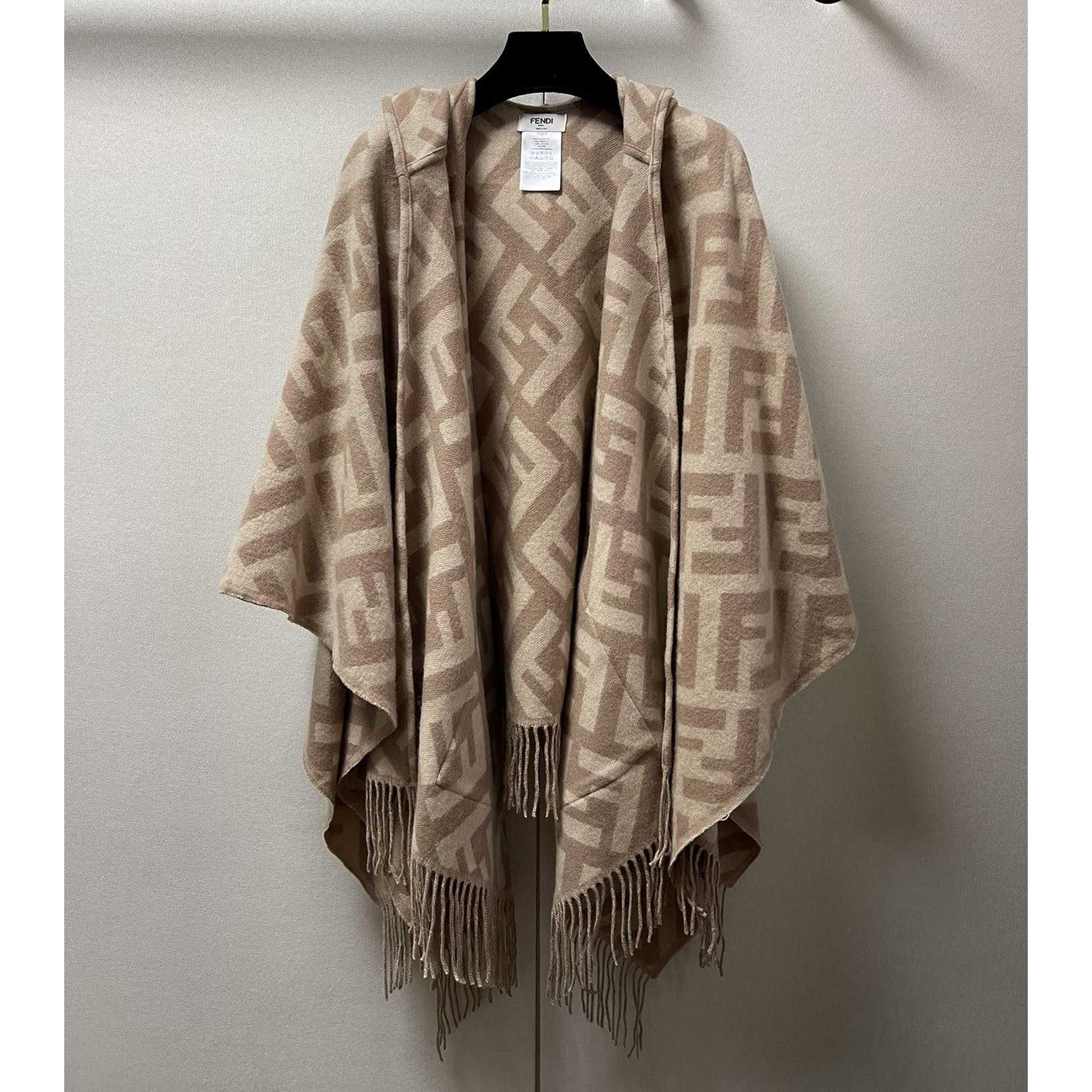 Fendi Poncho - DesignerGu