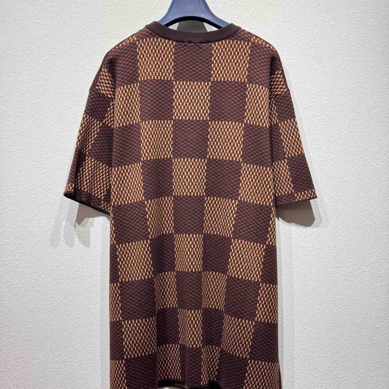 Louis Vuitton Short-Sleeved Cotton Damier Crewneck With Crystal LV Patch     1AFIUP - DesignerGu