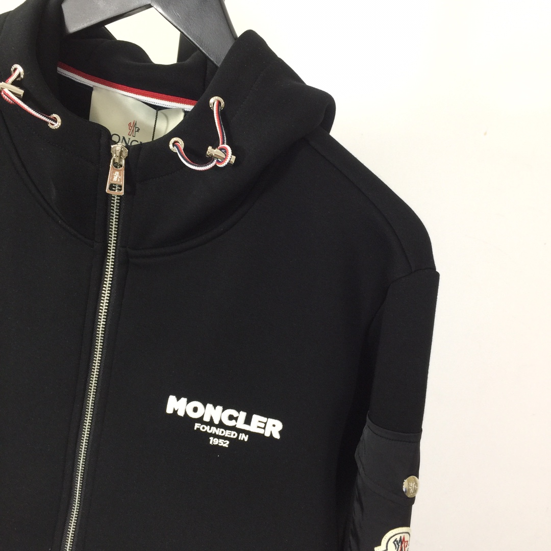 Moncler Hooded Jacket - DesignerGu