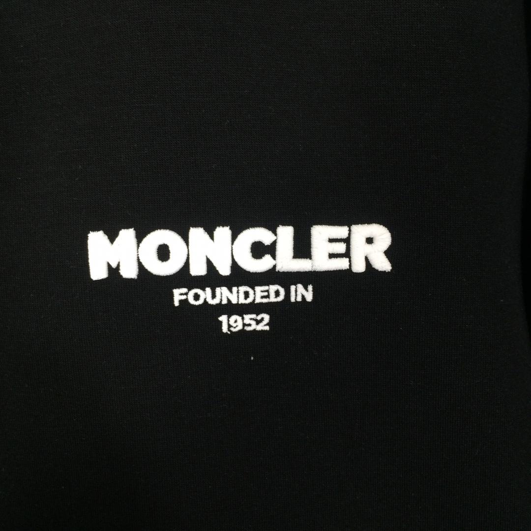 Moncler Hooded Jacket - DesignerGu