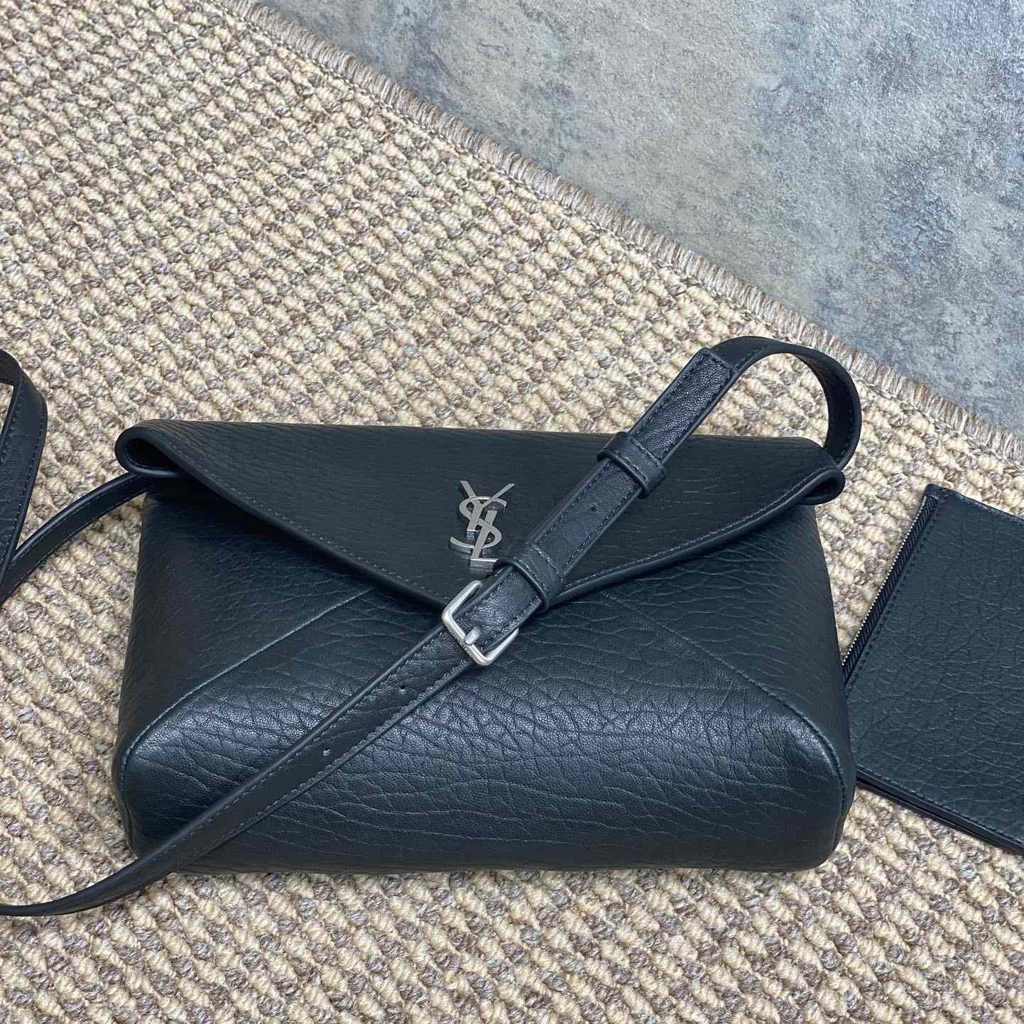 Saint Laurent Cassandre Envelope Messenger In Lambskin - DesignerGu