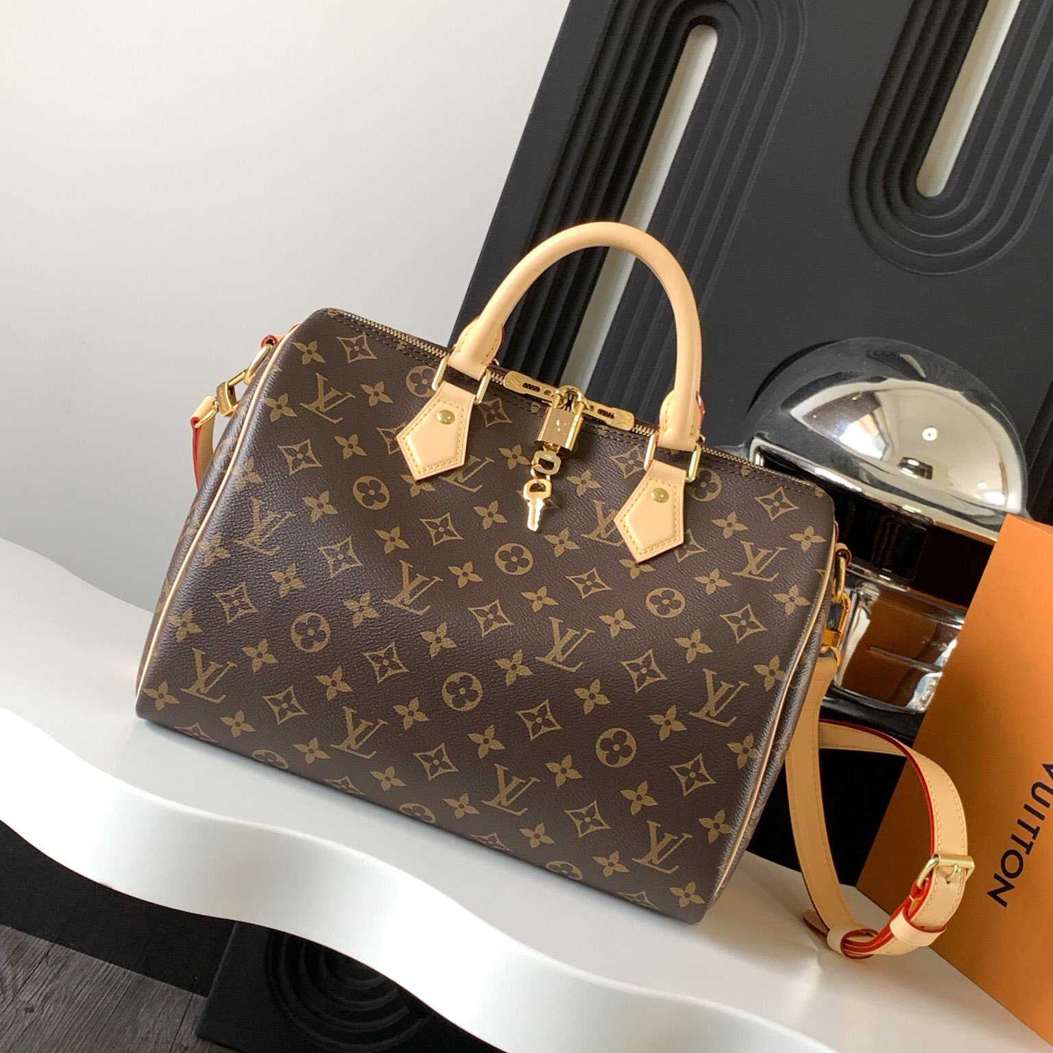 Louis Vuitton Speedy Bandoulière 30    M41112 - DesignerGu