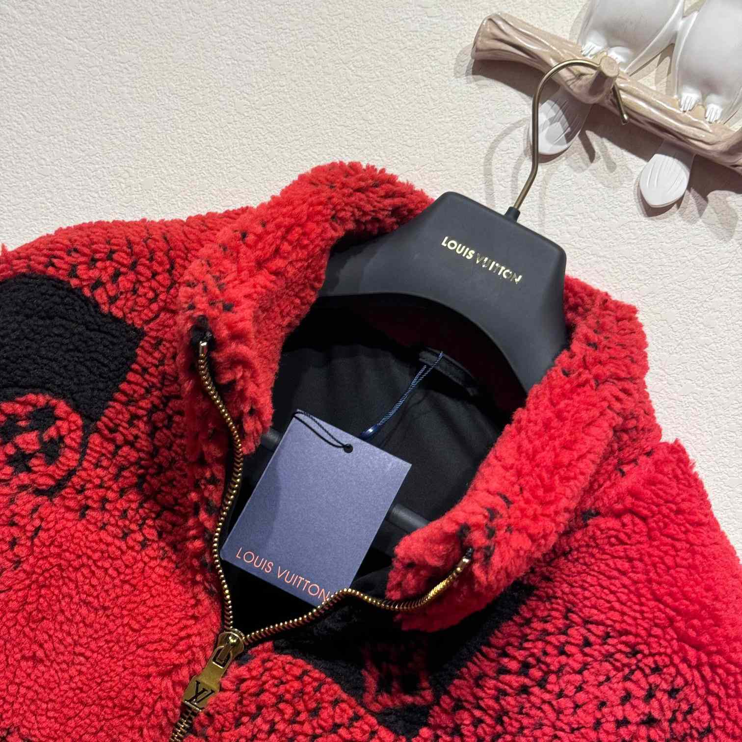 Louis Vuitton Damier Fleece Blouson  1AFXOE - DesignerGu