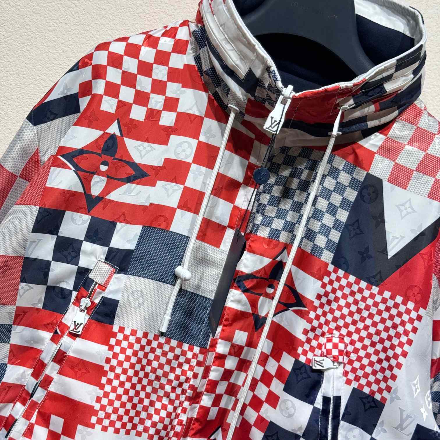 Louis Vuitton Reversible Nylon Windbreaker   1AFVMV - DesignerGu